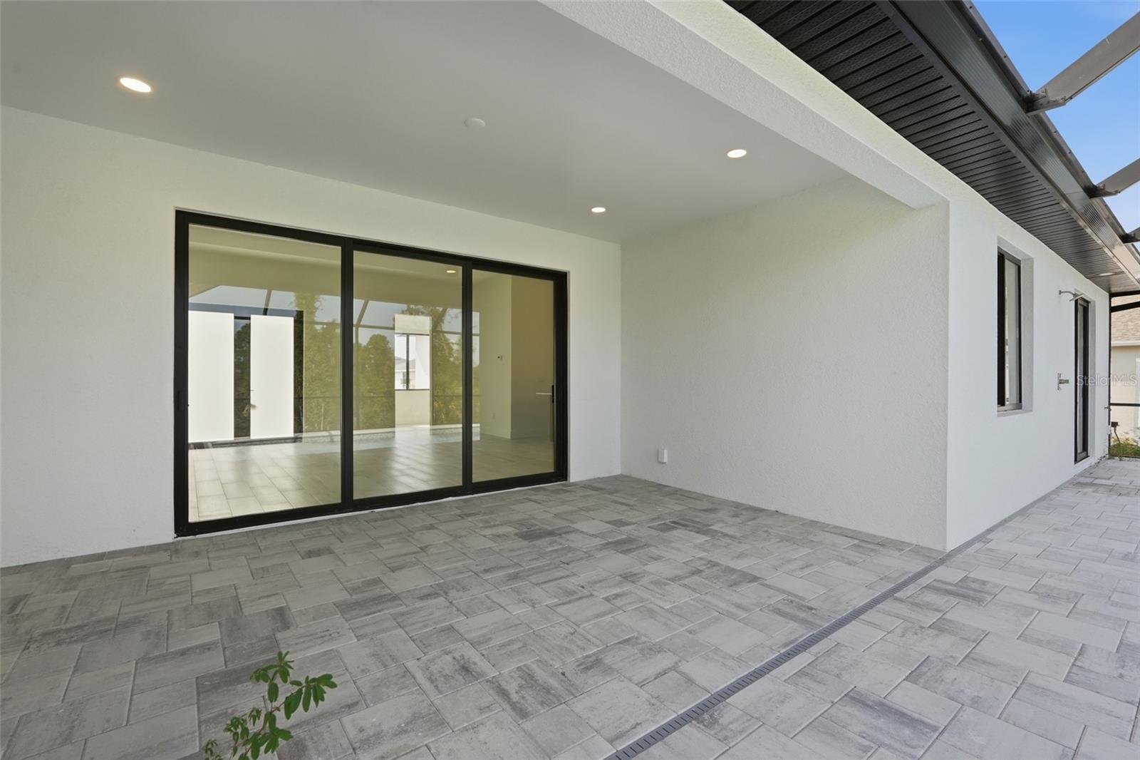 8472 Agate St Property Photo 29