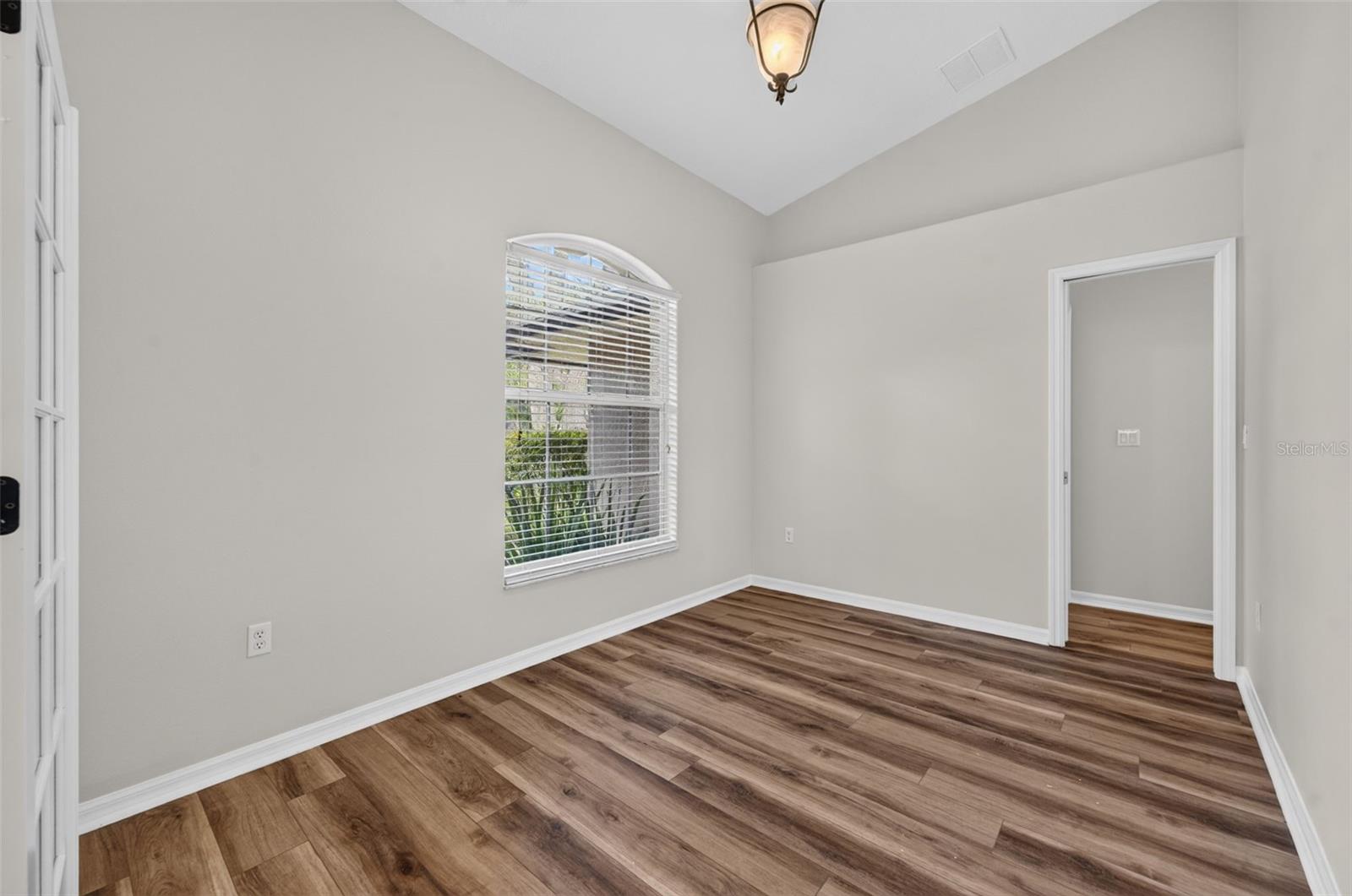 4911 Raylene Way Property Photo 10