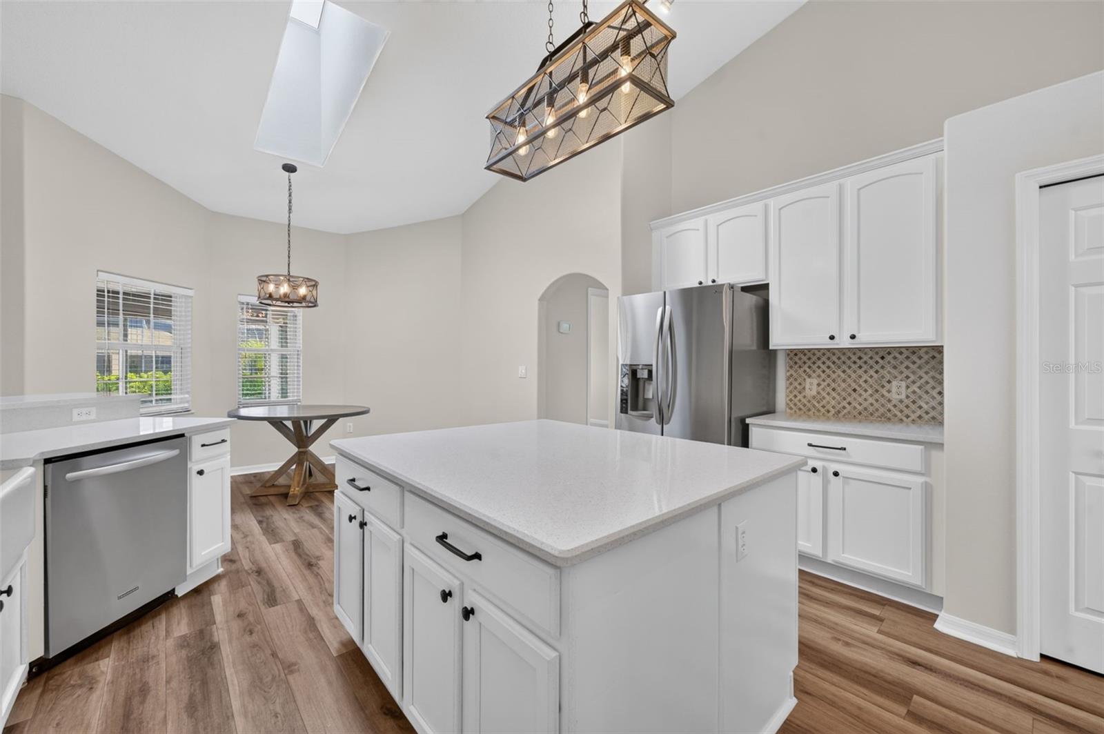 4911 Raylene Way Property Photo 18