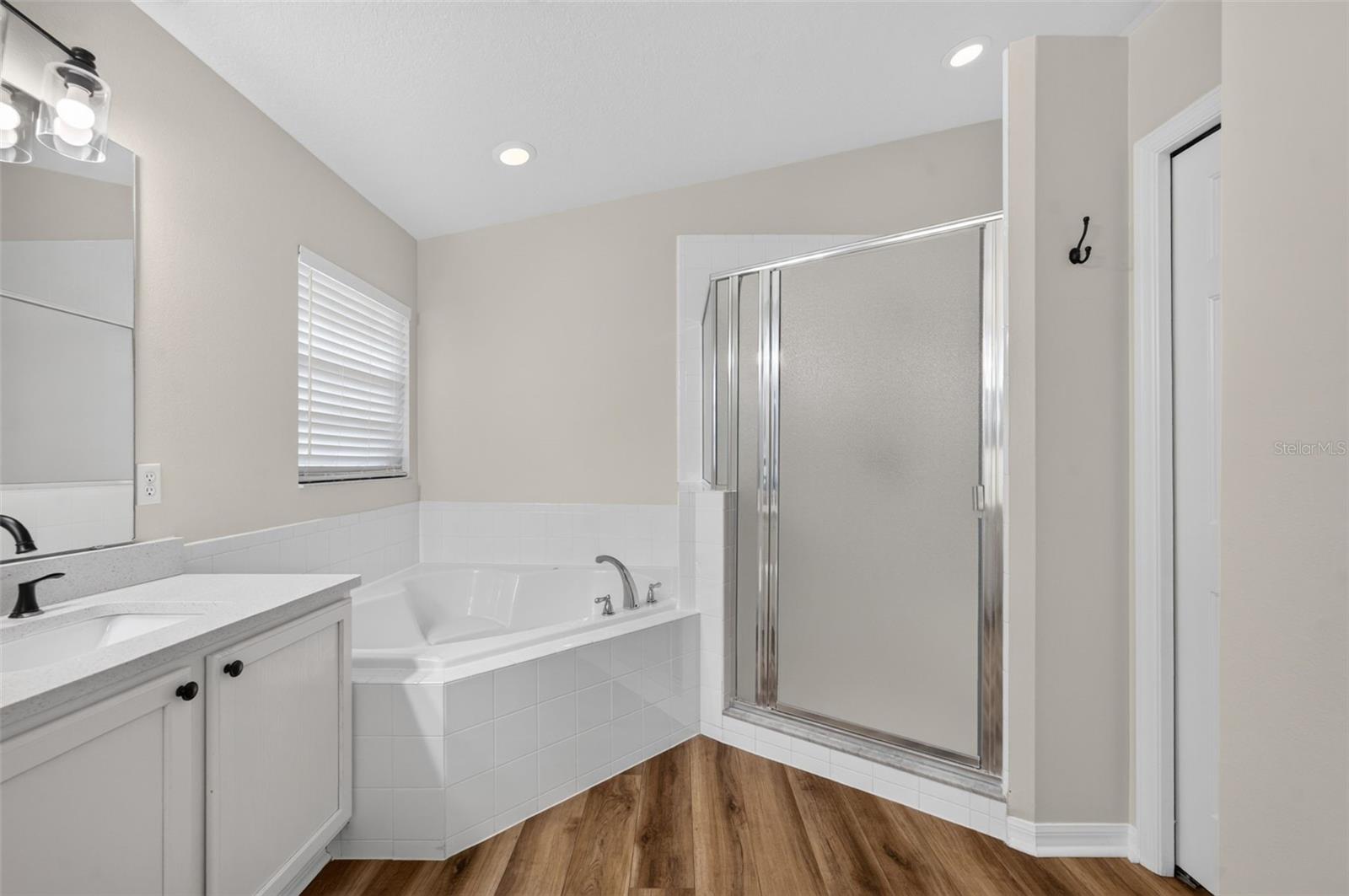 4911 Raylene Way Property Photo 25
