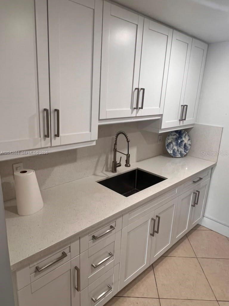 2350 Ne 135th St #209 Property Photo 16