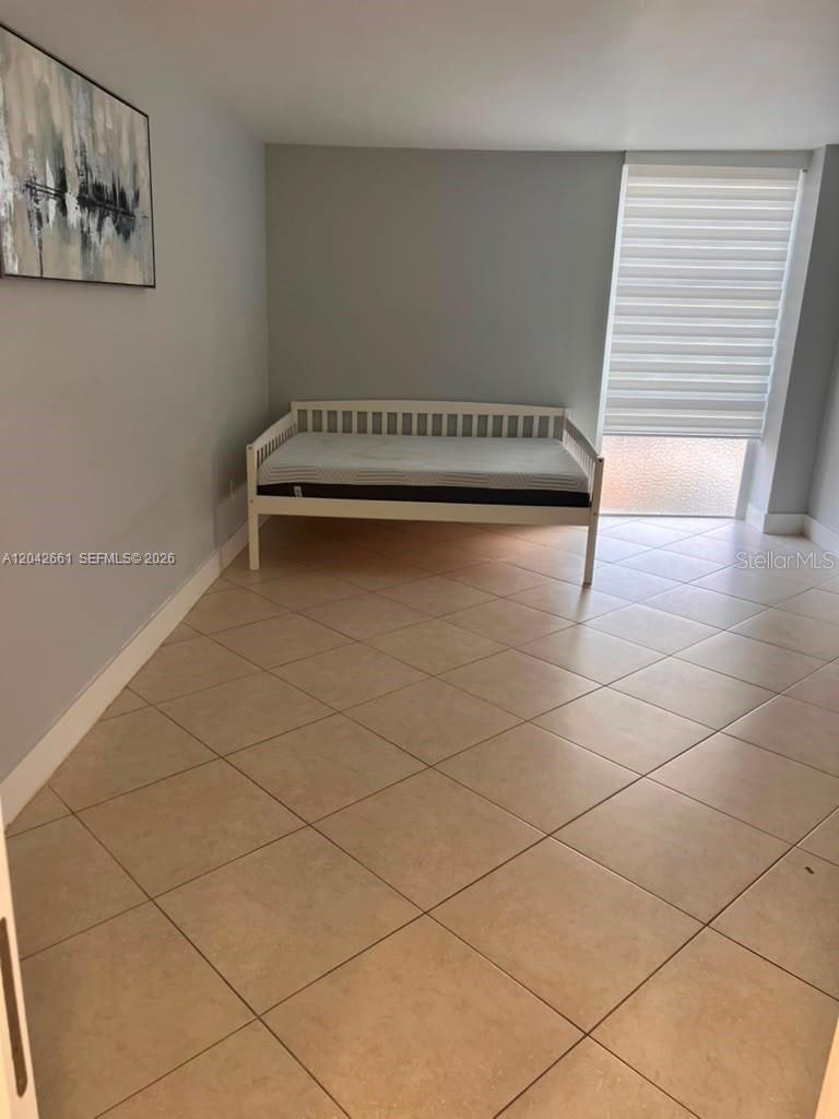 2350 Ne 135th St #209 Property Photo 18