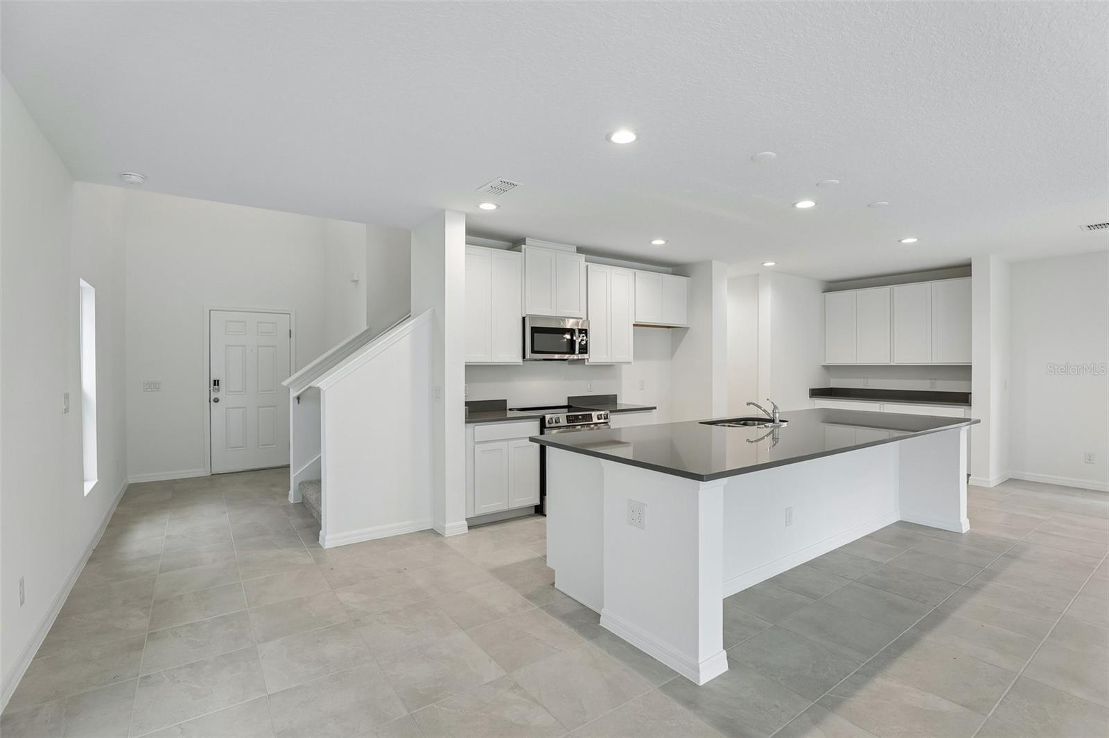1349 Sawgrass Hammock Ln Property Photo 8
