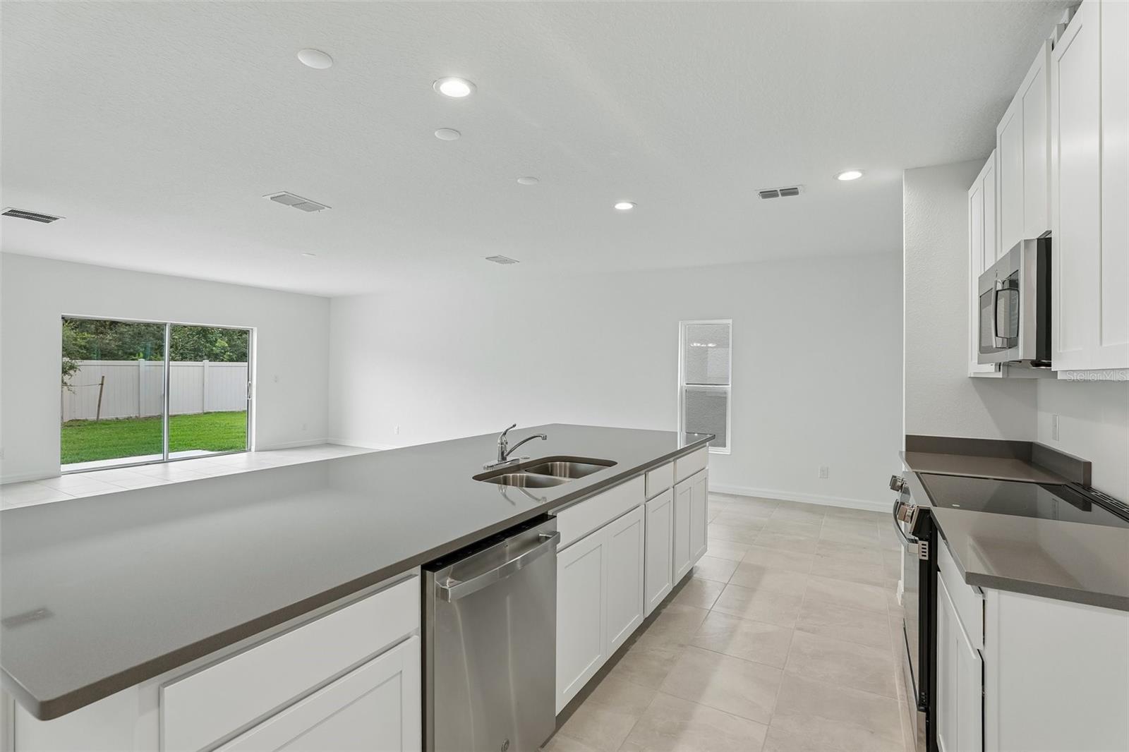 1349 Sawgrass Hammock Ln Property Photo 12