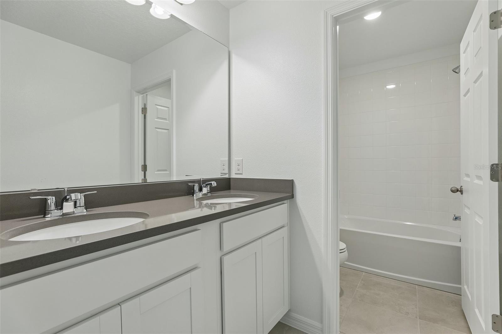 1349 Sawgrass Hammock Ln Property Photo 17