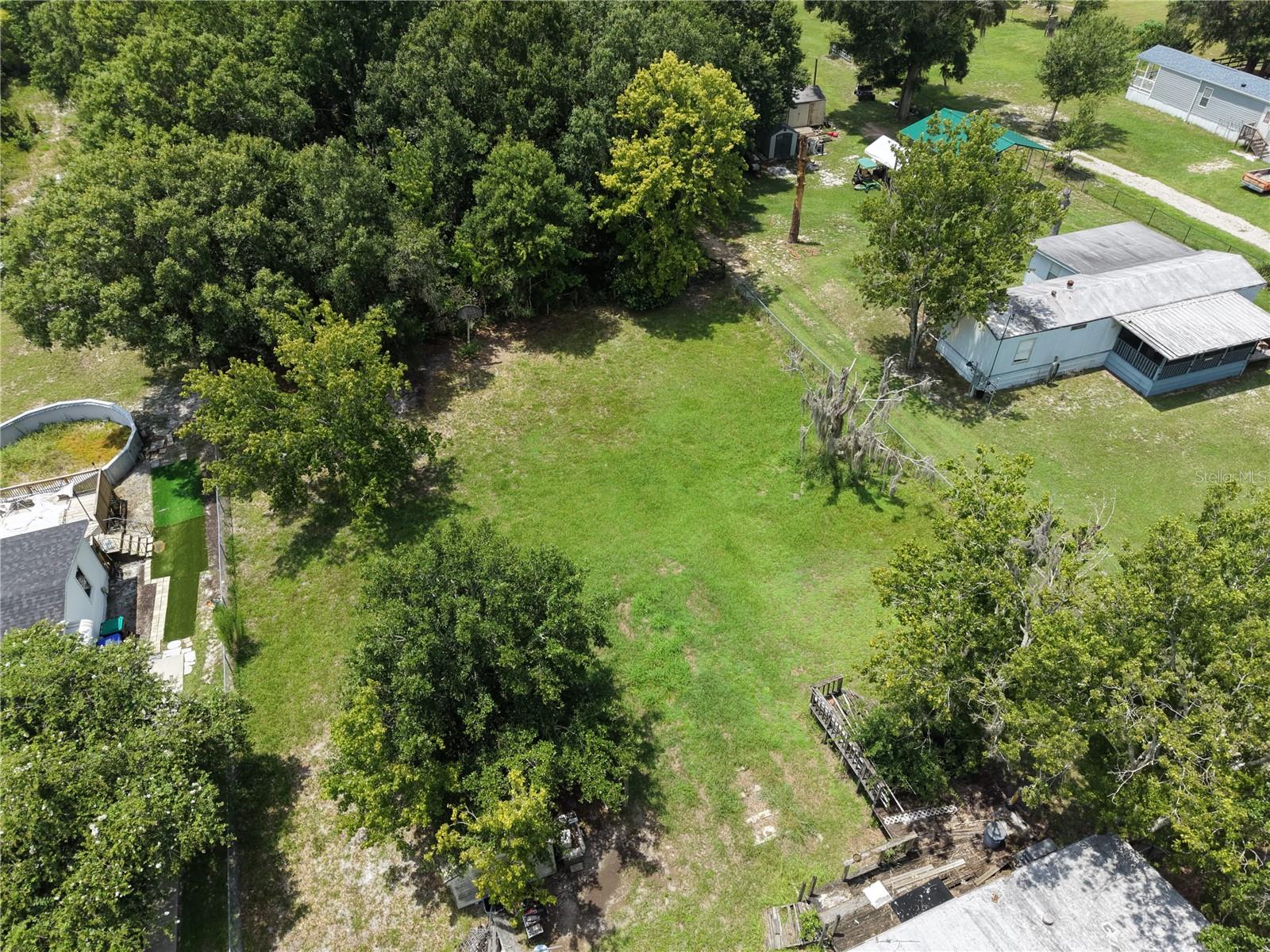 18440 Amityville Dr Property Photo 4