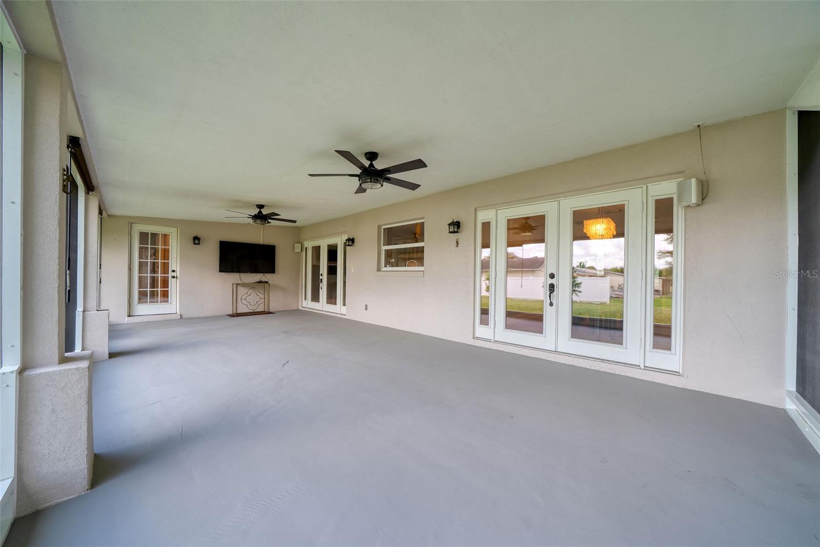 943 Fairway Dr Property Photo 24