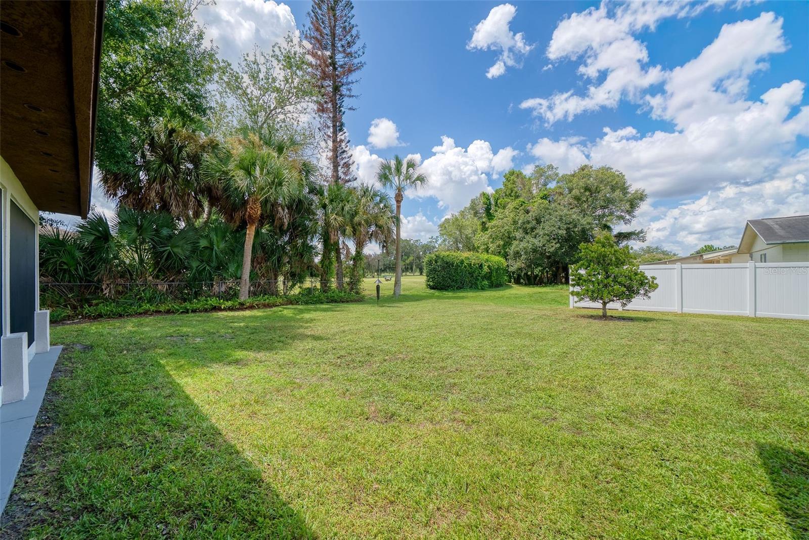 943 Fairway Dr Property Photo 25
