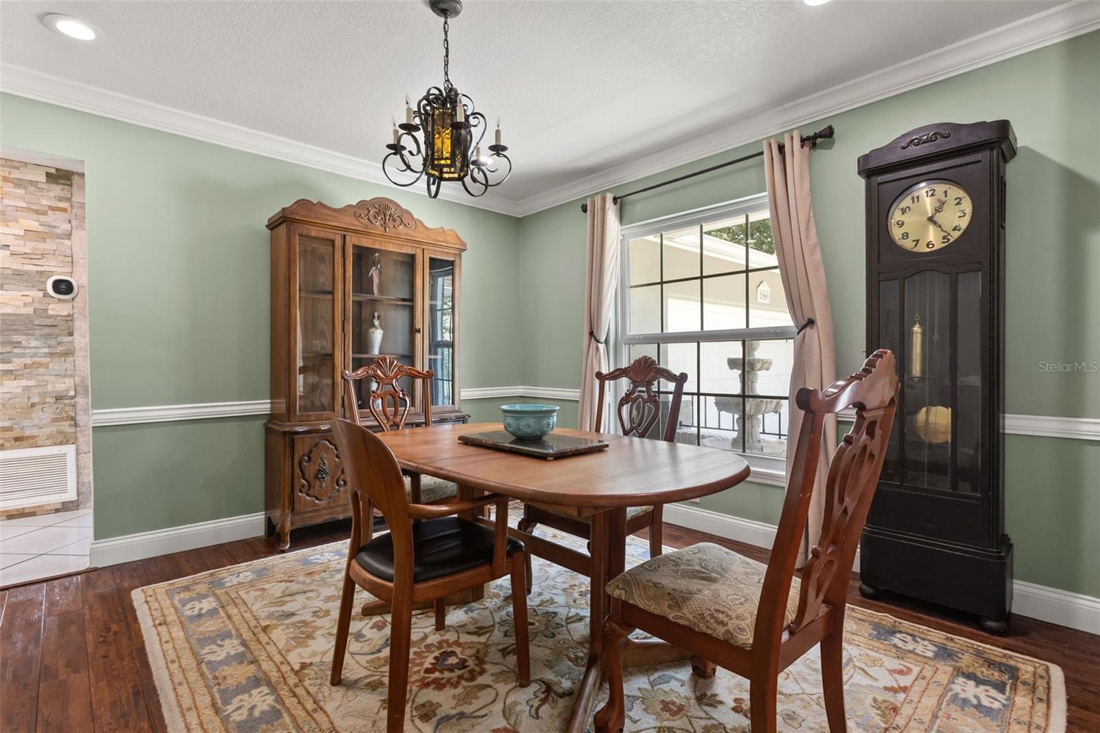 2080 Goldwater Ct Property Photo 4