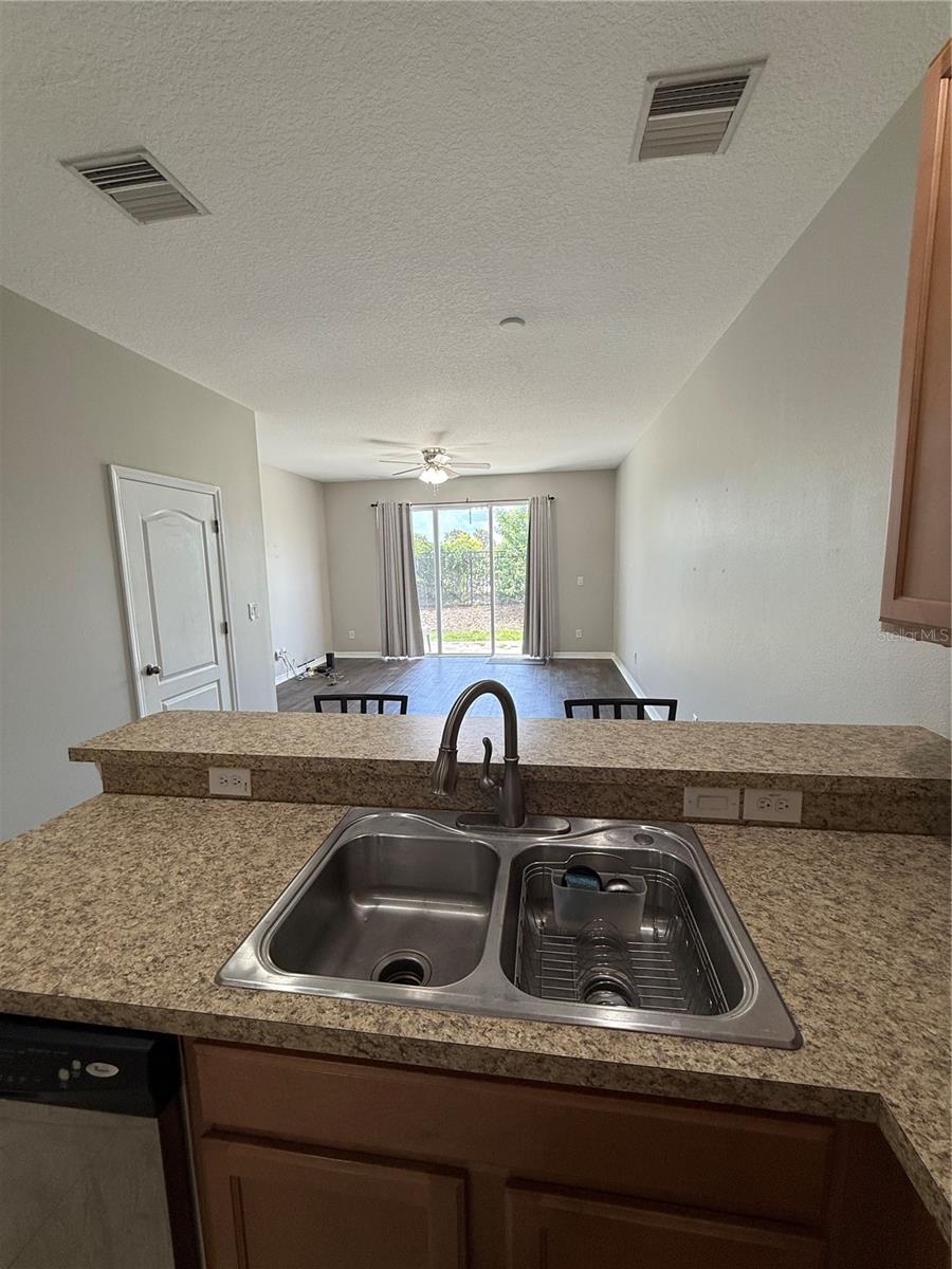 5032 White Sanderling Ct Property Photo 5