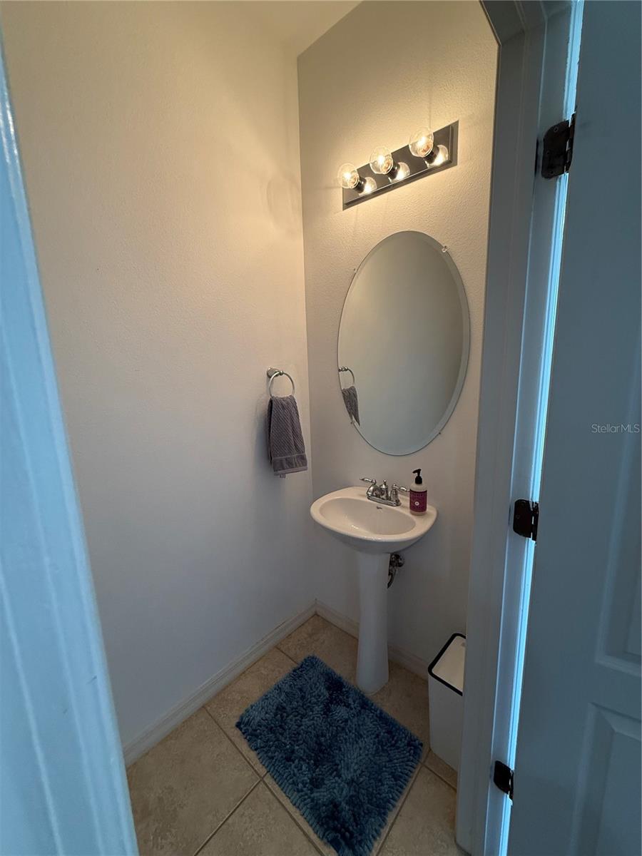 5032 White Sanderling Ct Property Photo 9