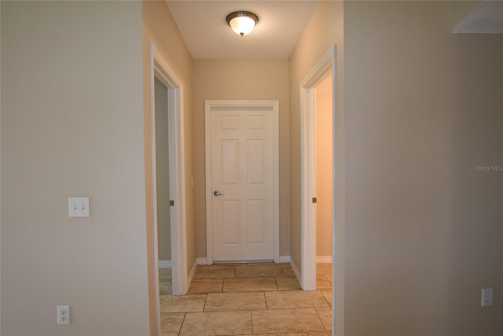 527 Bristol Cir Property Photo 11