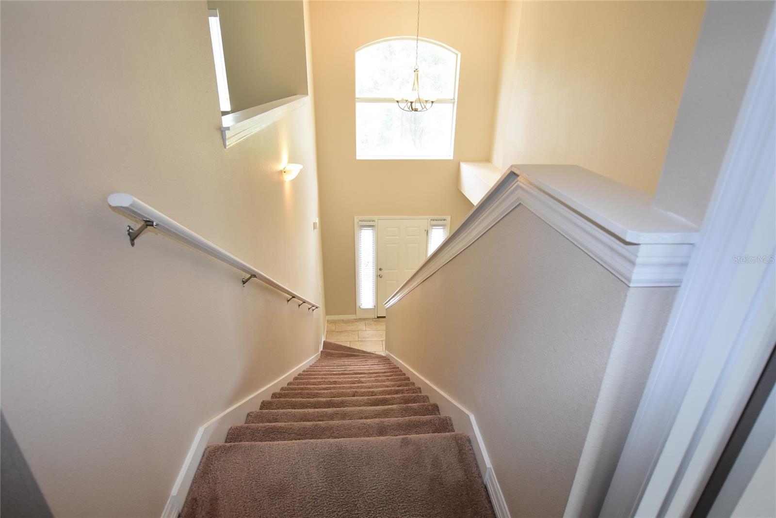 527 Bristol Cir Property Photo 13