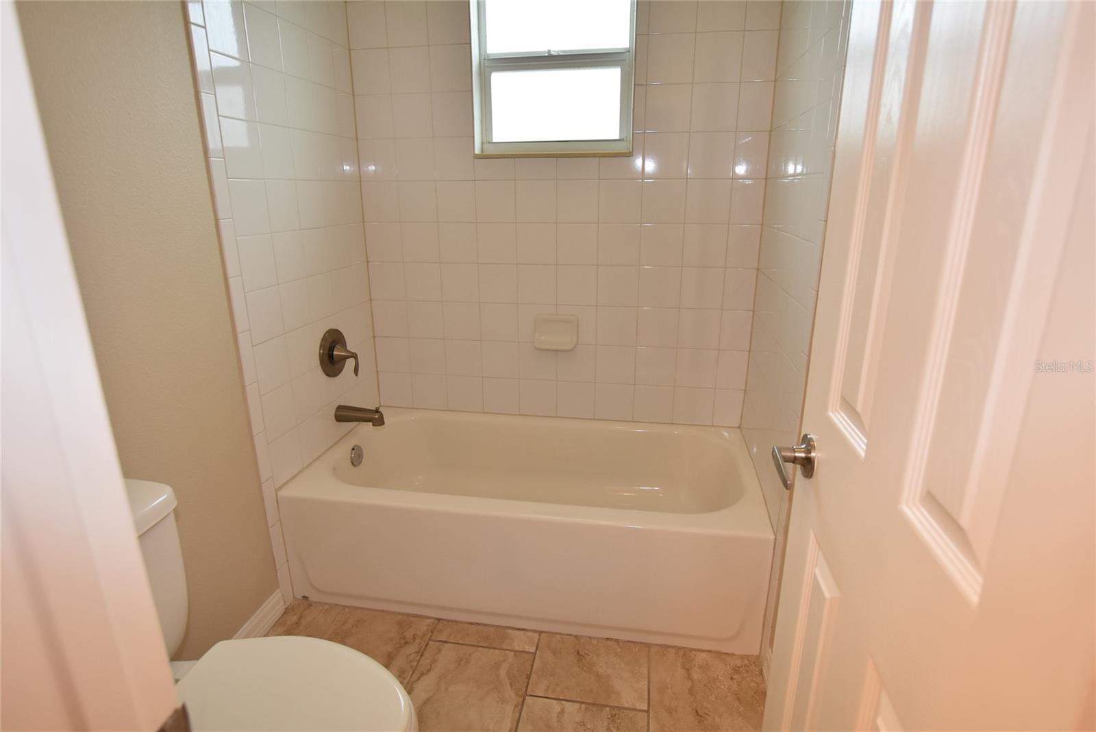 527 Bristol Cir Property Photo 26