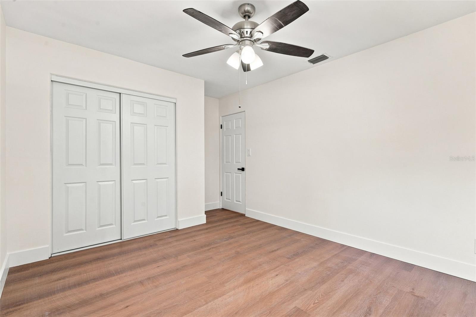 2506 Delaney Ave Property Photo 22