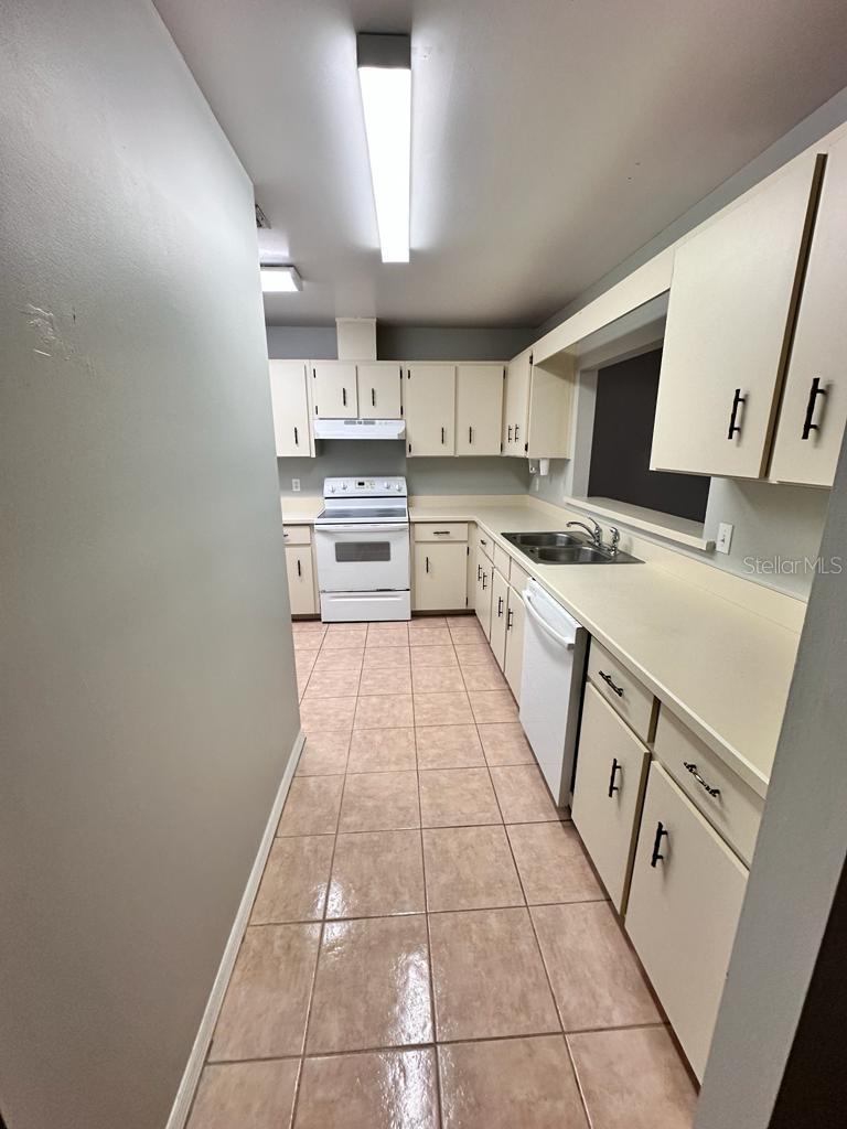 505 Bristol Dr Property Photo 7