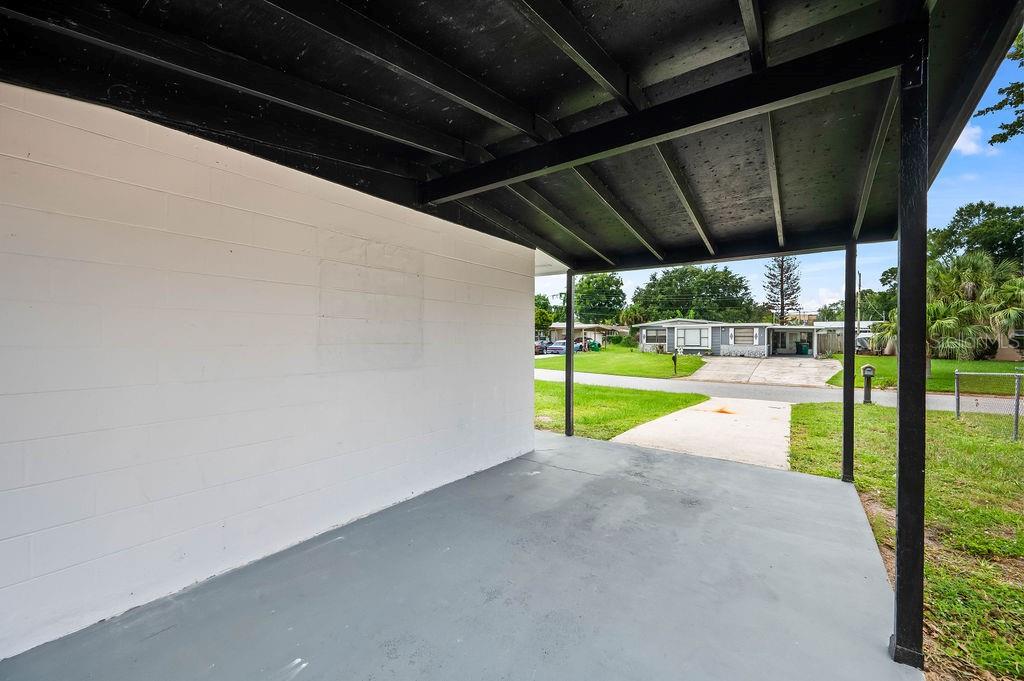 2204 Shelby Dr Property Photo 3
