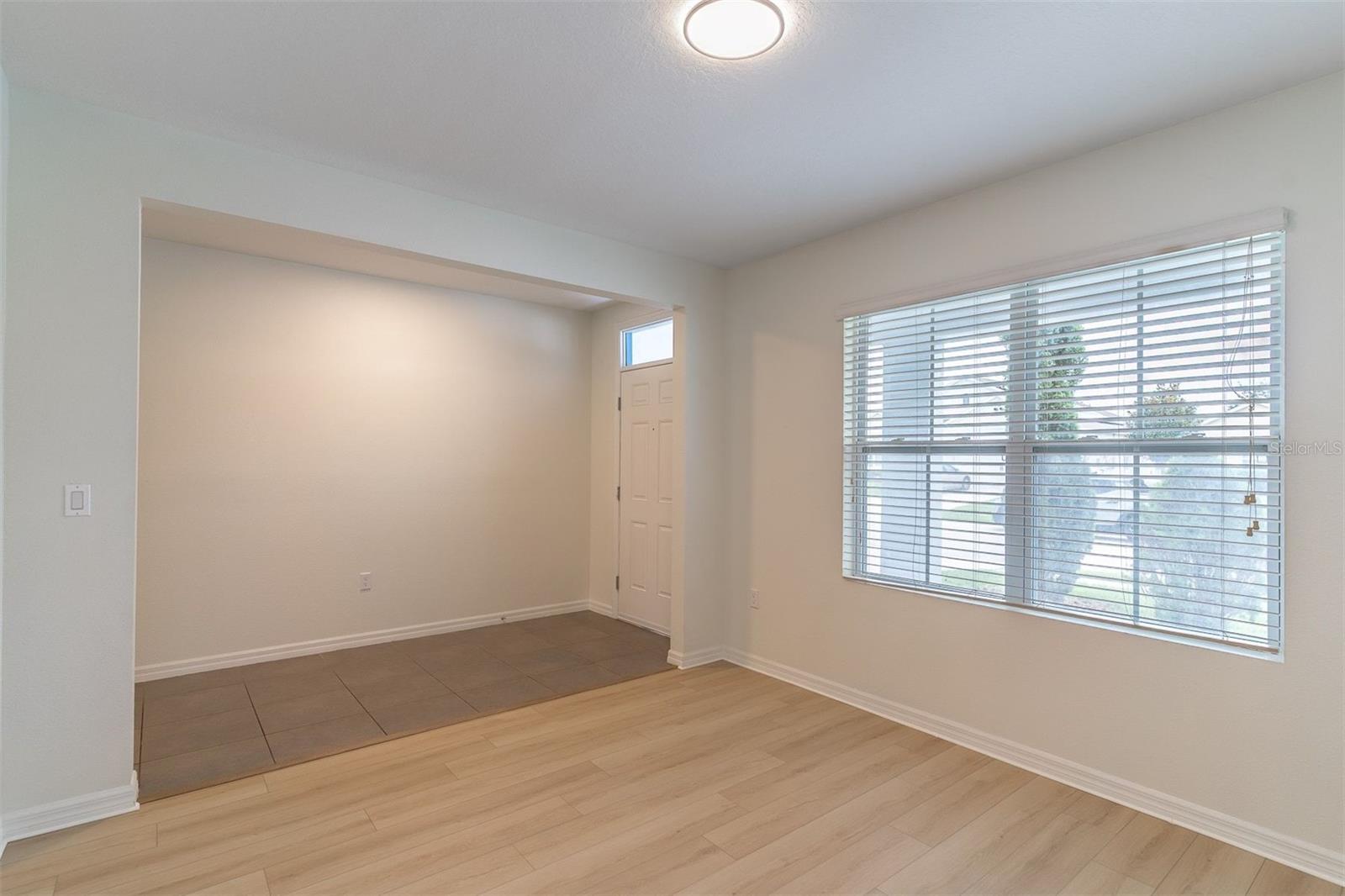 857 Sheen Cir Property Photo 16