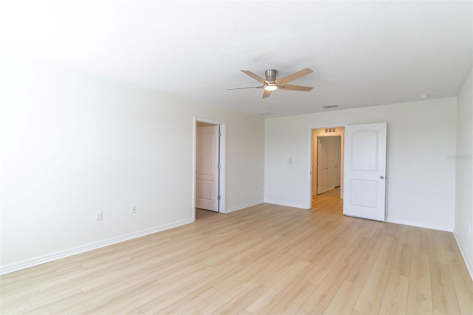 857 Sheen Cir Property Photo 43