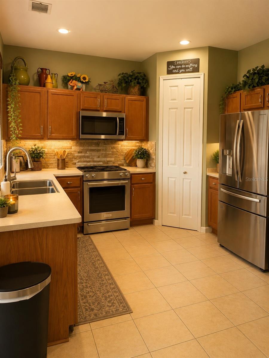 1546 Stargazer Ter Property Photo 7