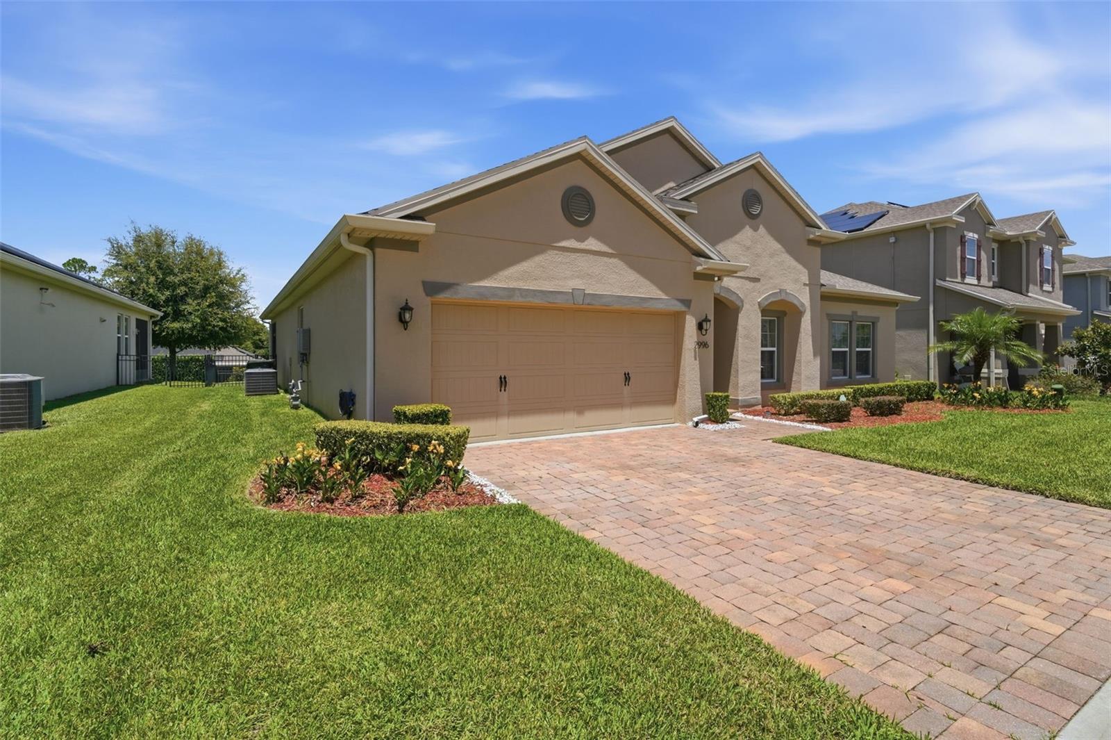 2996 Foxtail Bnd Property Photo 3