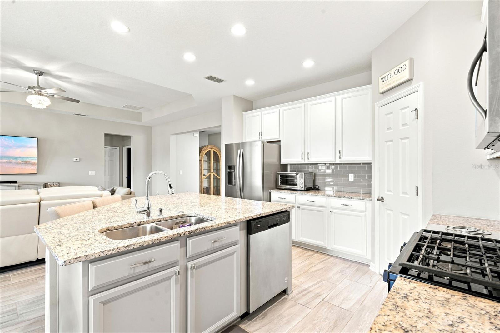 2996 Foxtail Bnd Property Photo 23