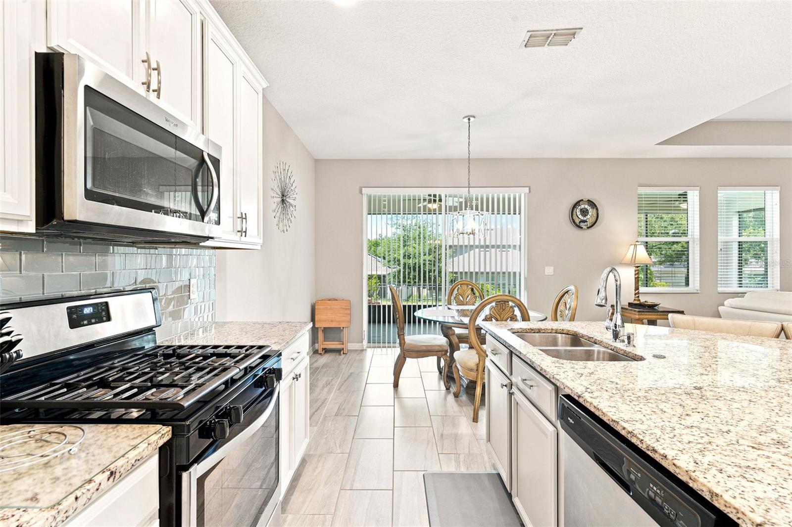 2996 Foxtail Bnd Property Photo 24