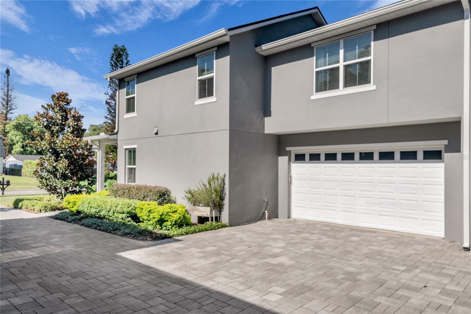 1211 E Muriel St Property Photo 3