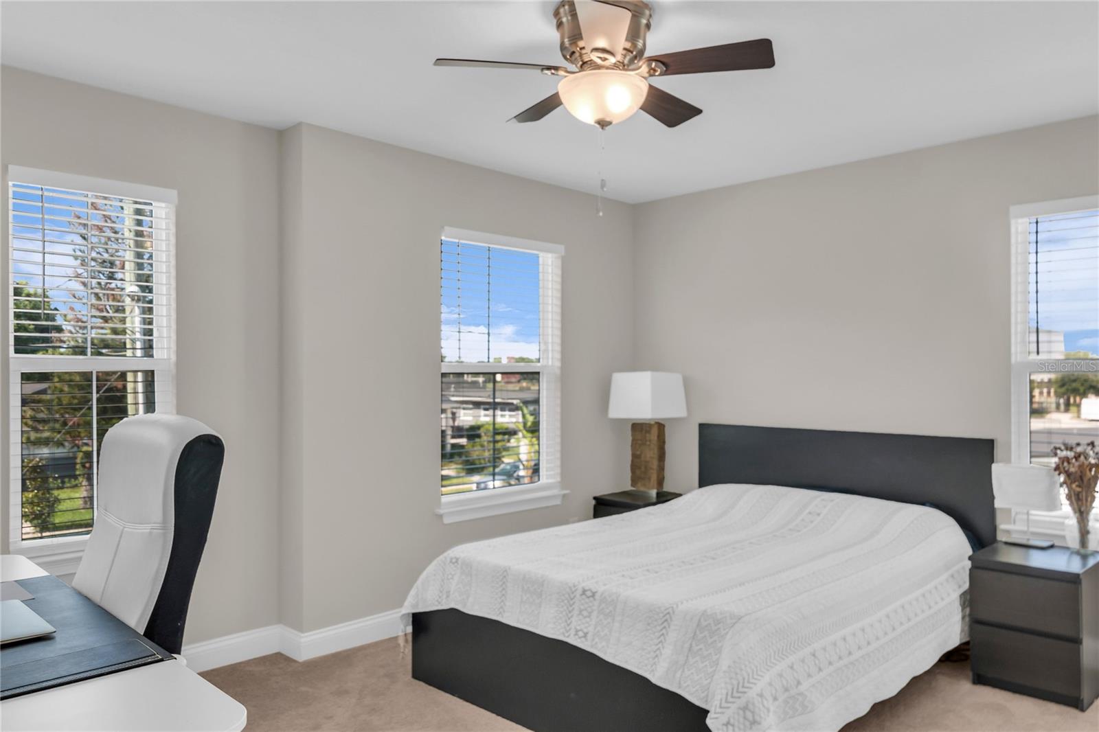 1211 E Muriel St Property Photo 28
