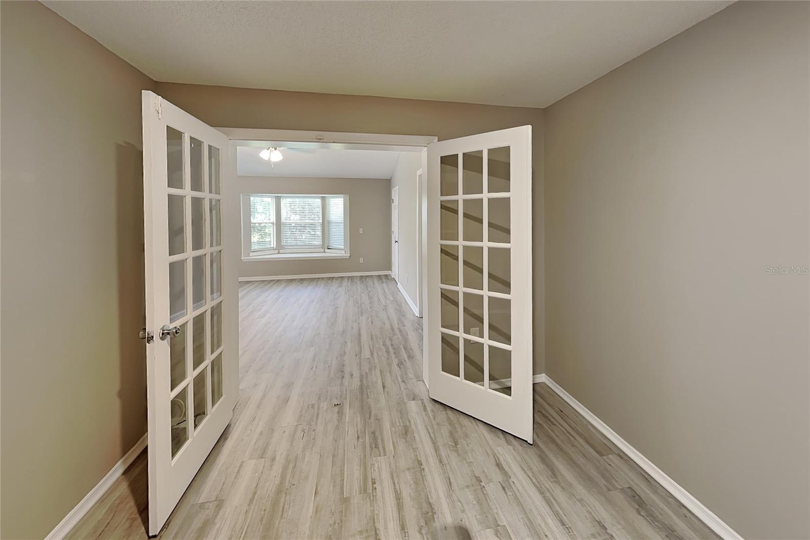 O6426753 Property Photo 16