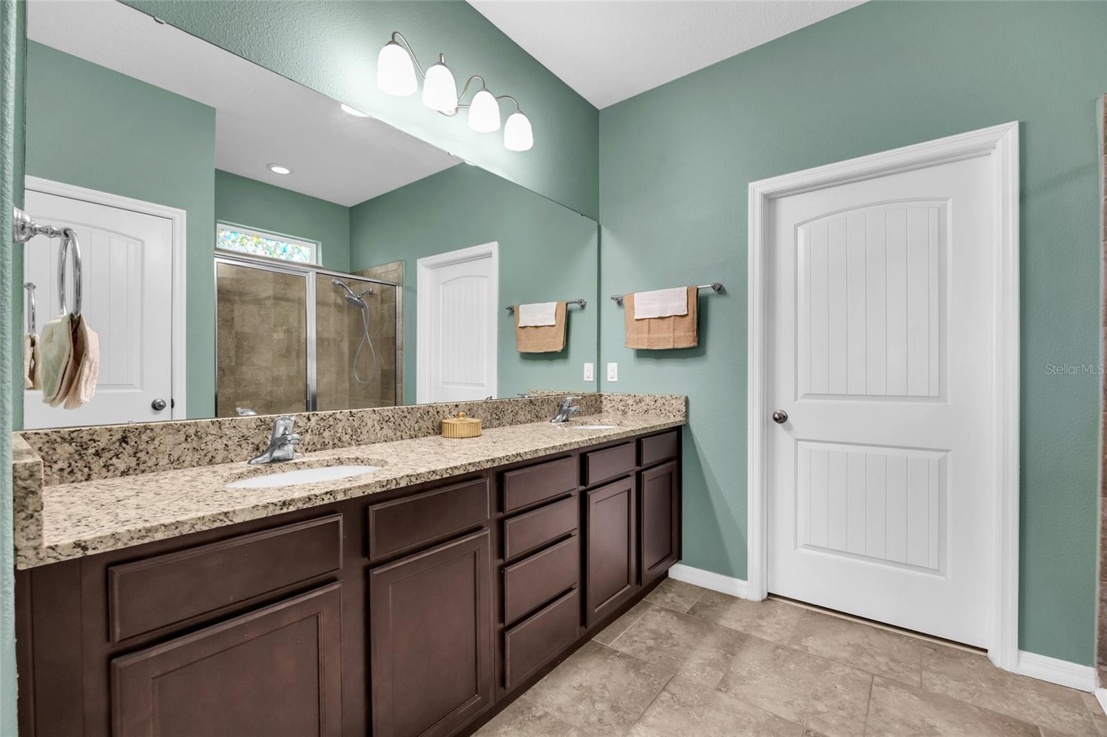 144 Waterside Cir Property Photo 23