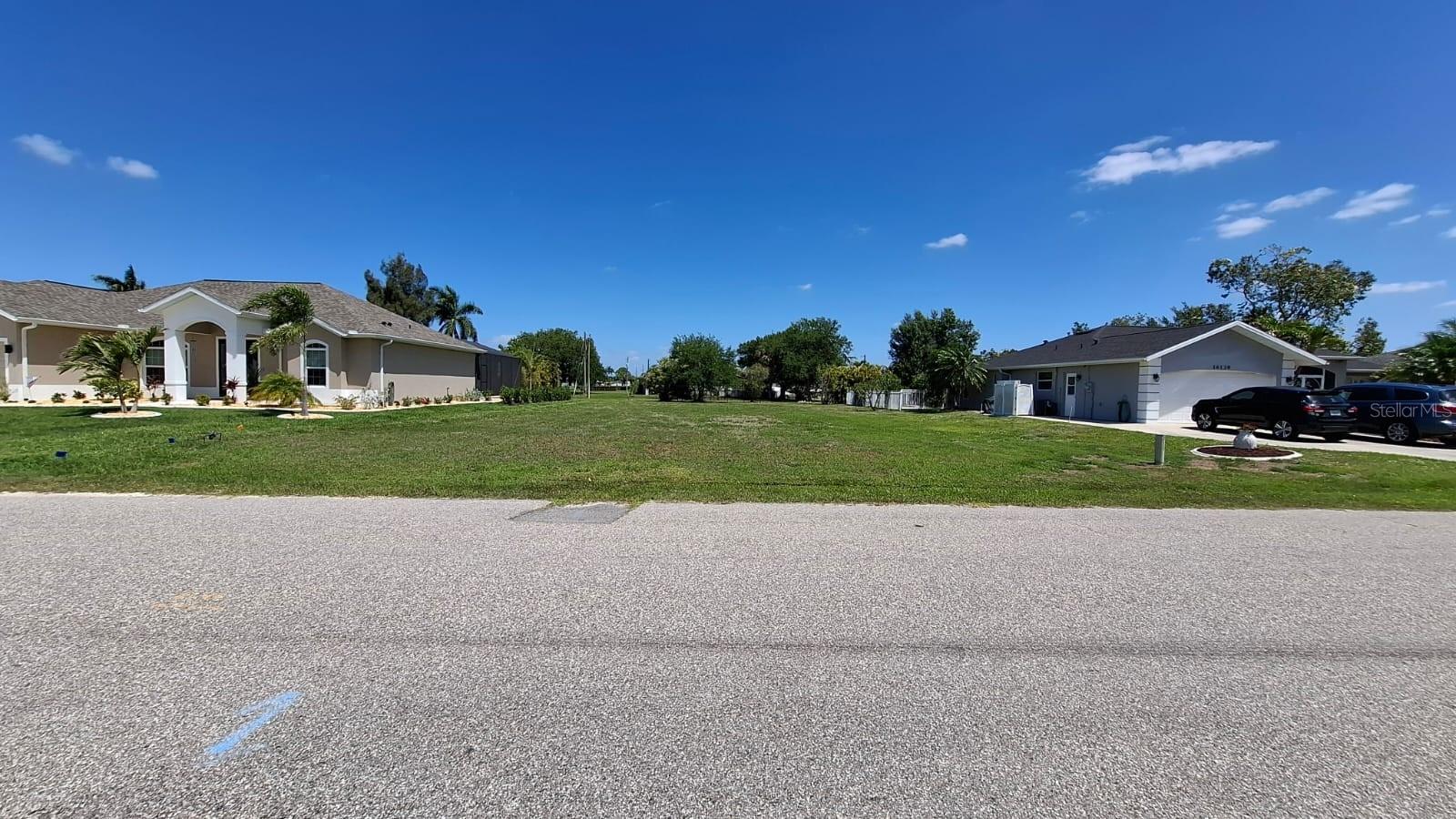 16147 Dinal Dr Property Photo 4