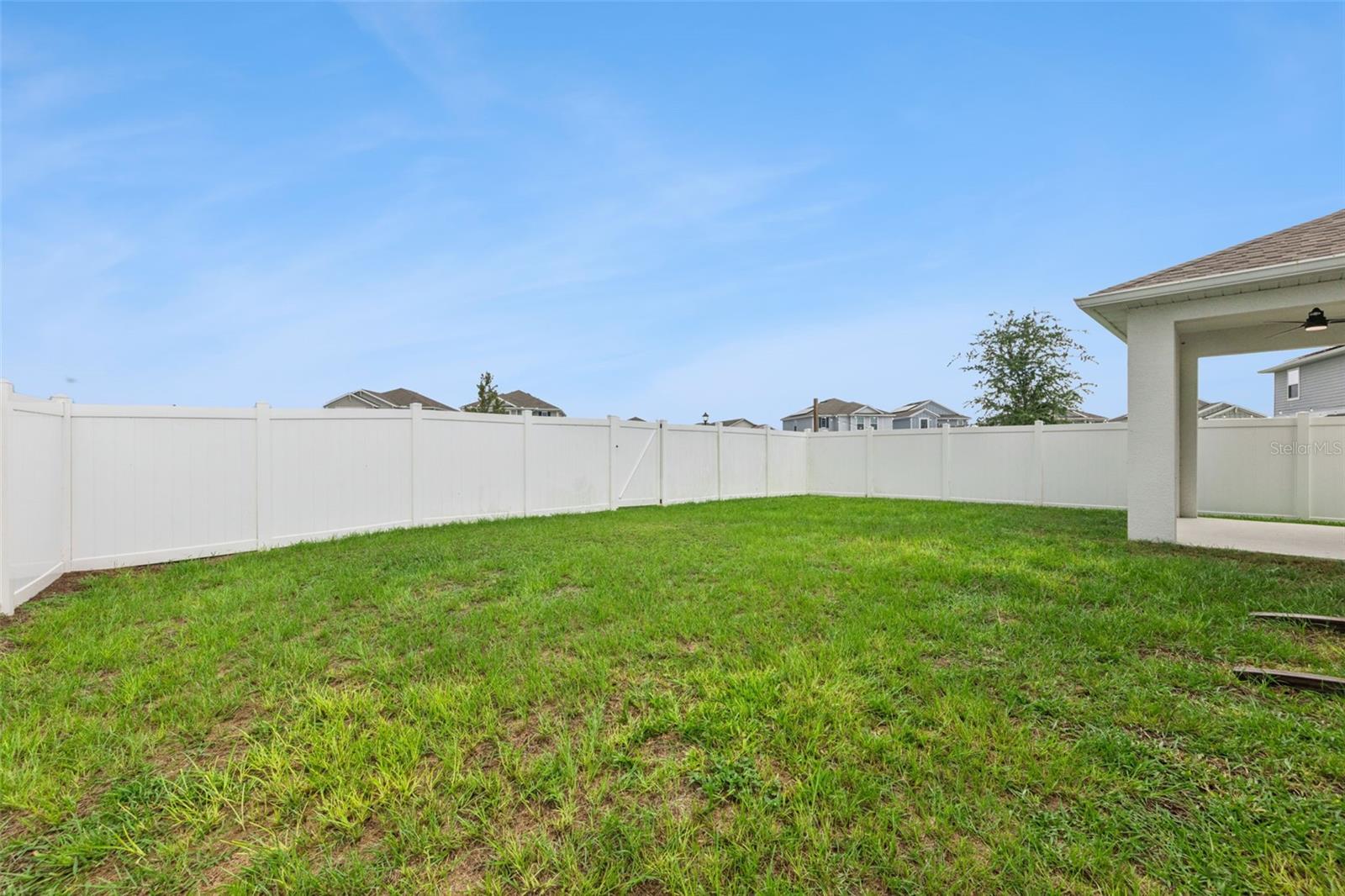 6941 Dilly Lake Ave Property Photo 21