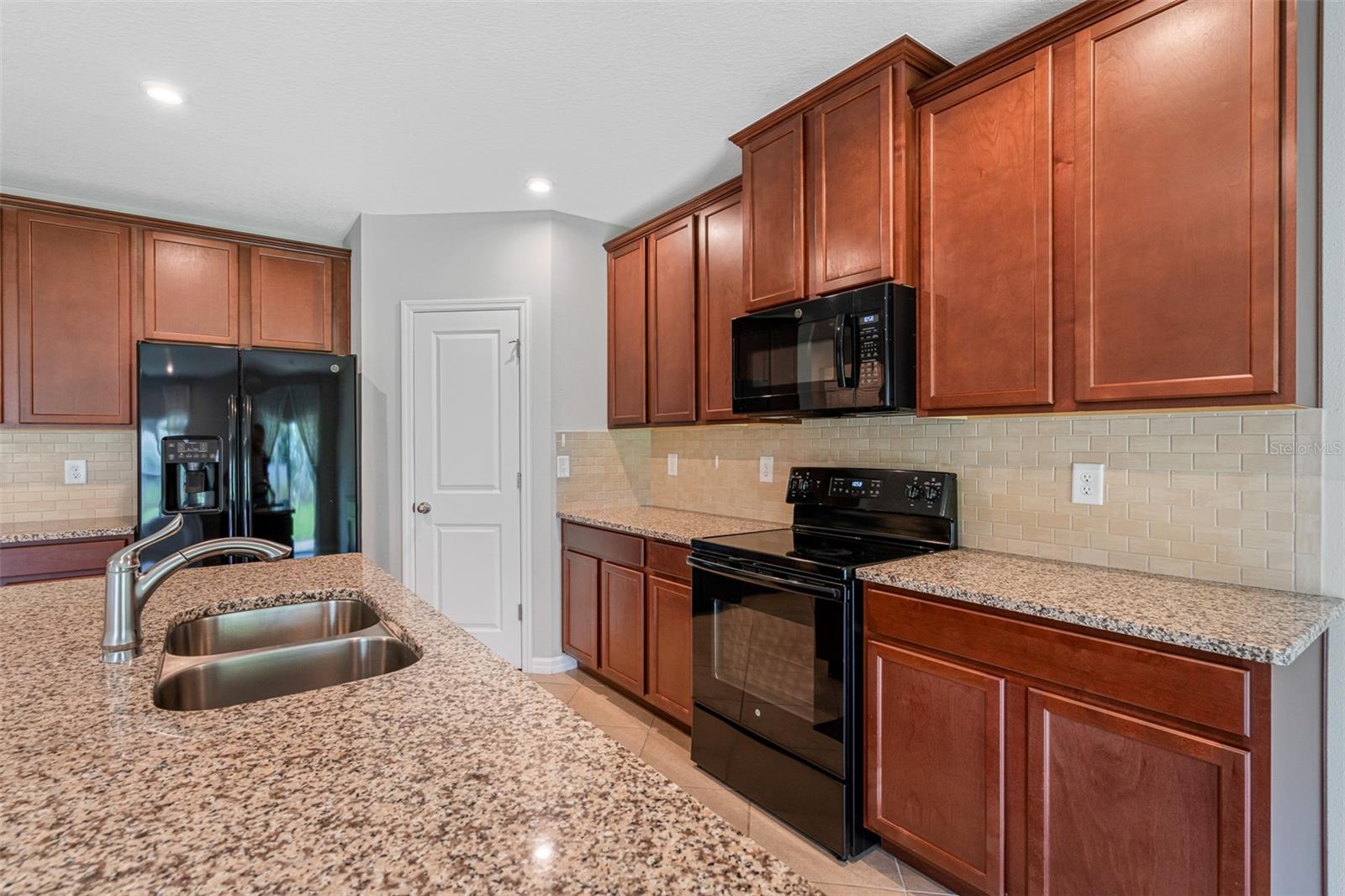 11234 High Noon Trl Property Photo 23