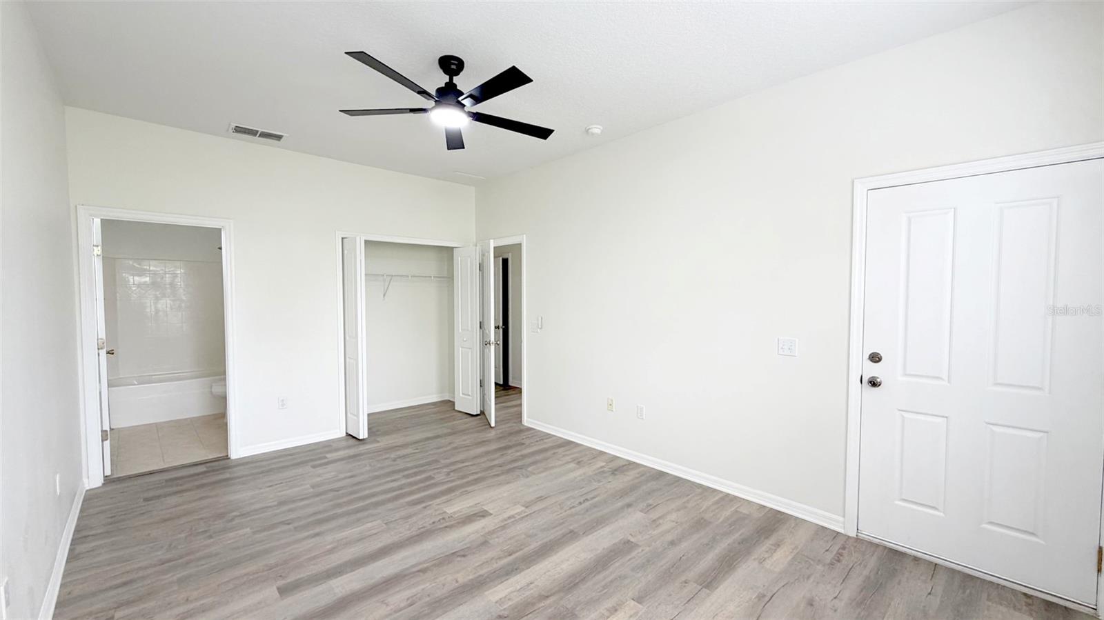 203 Madison Cir Property Photo 16
