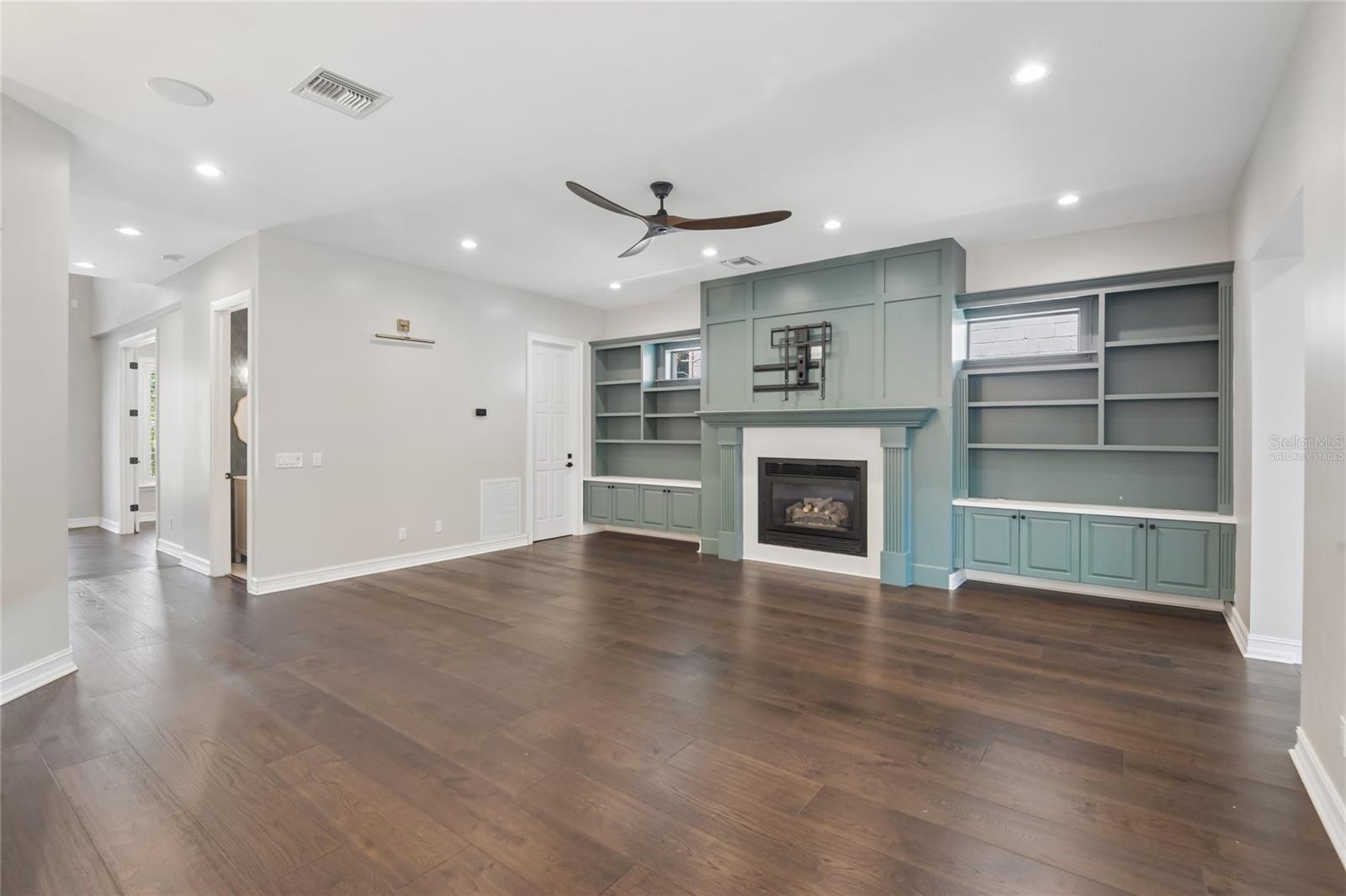 5105 W Neptune Way Property Photo 4