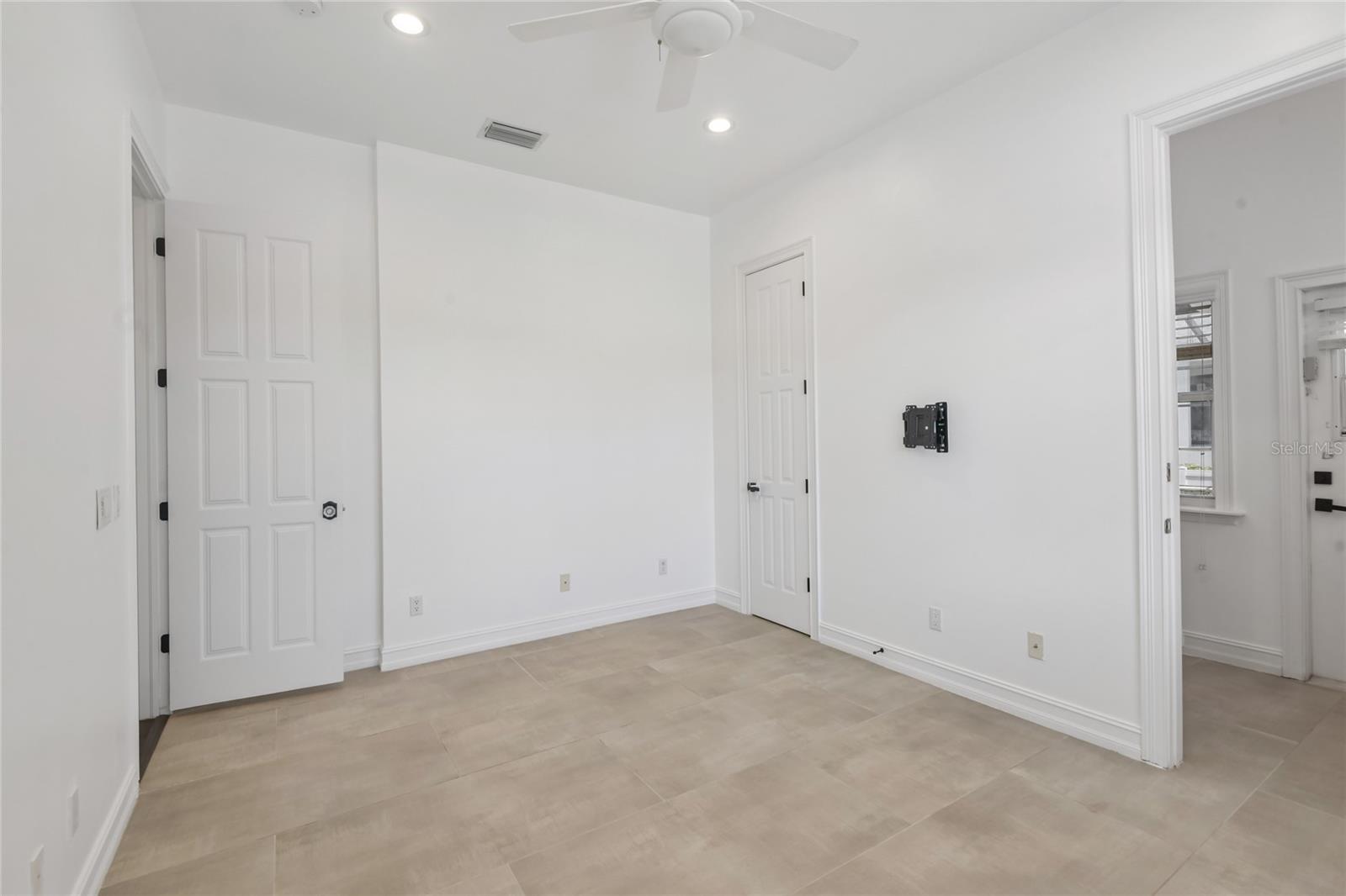 5105 W Neptune Way Property Photo 31