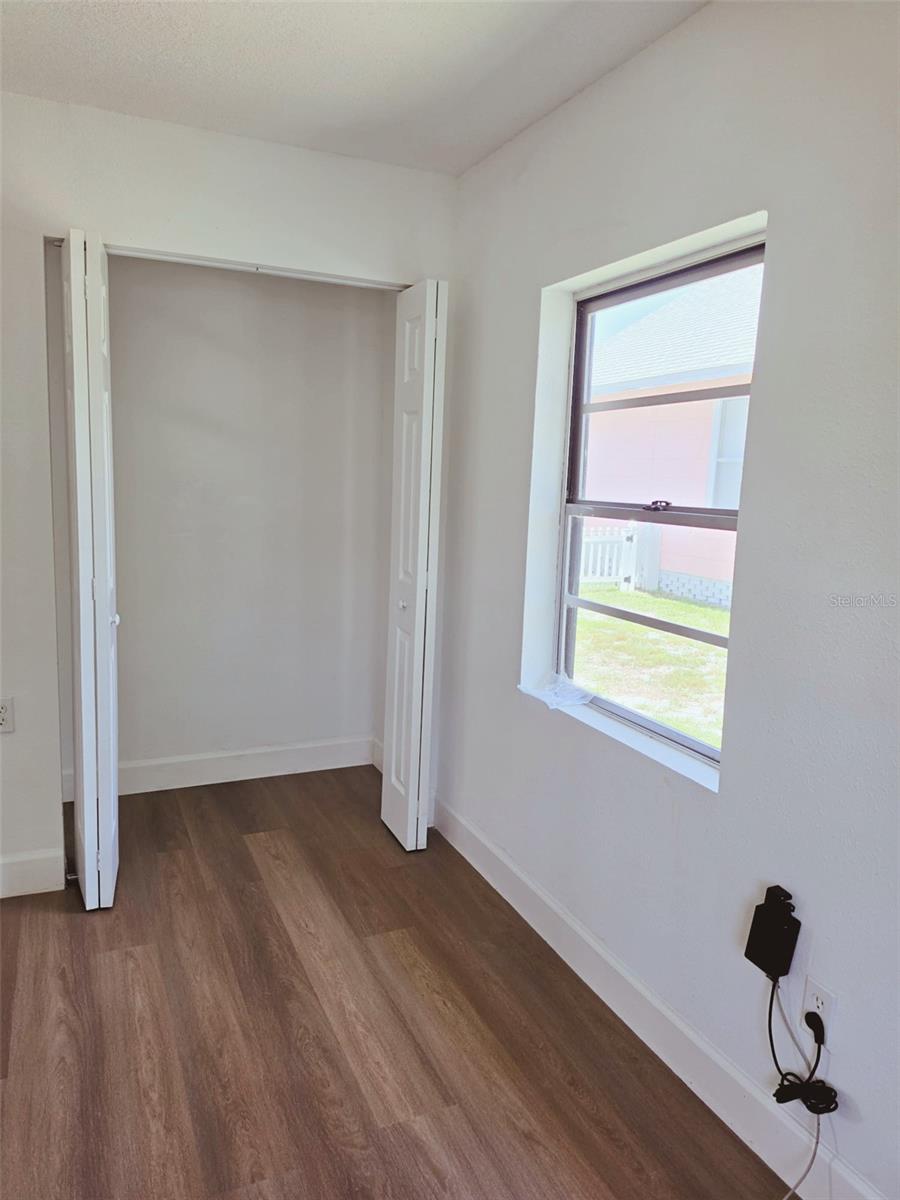 121 Bay St Property Photo 18