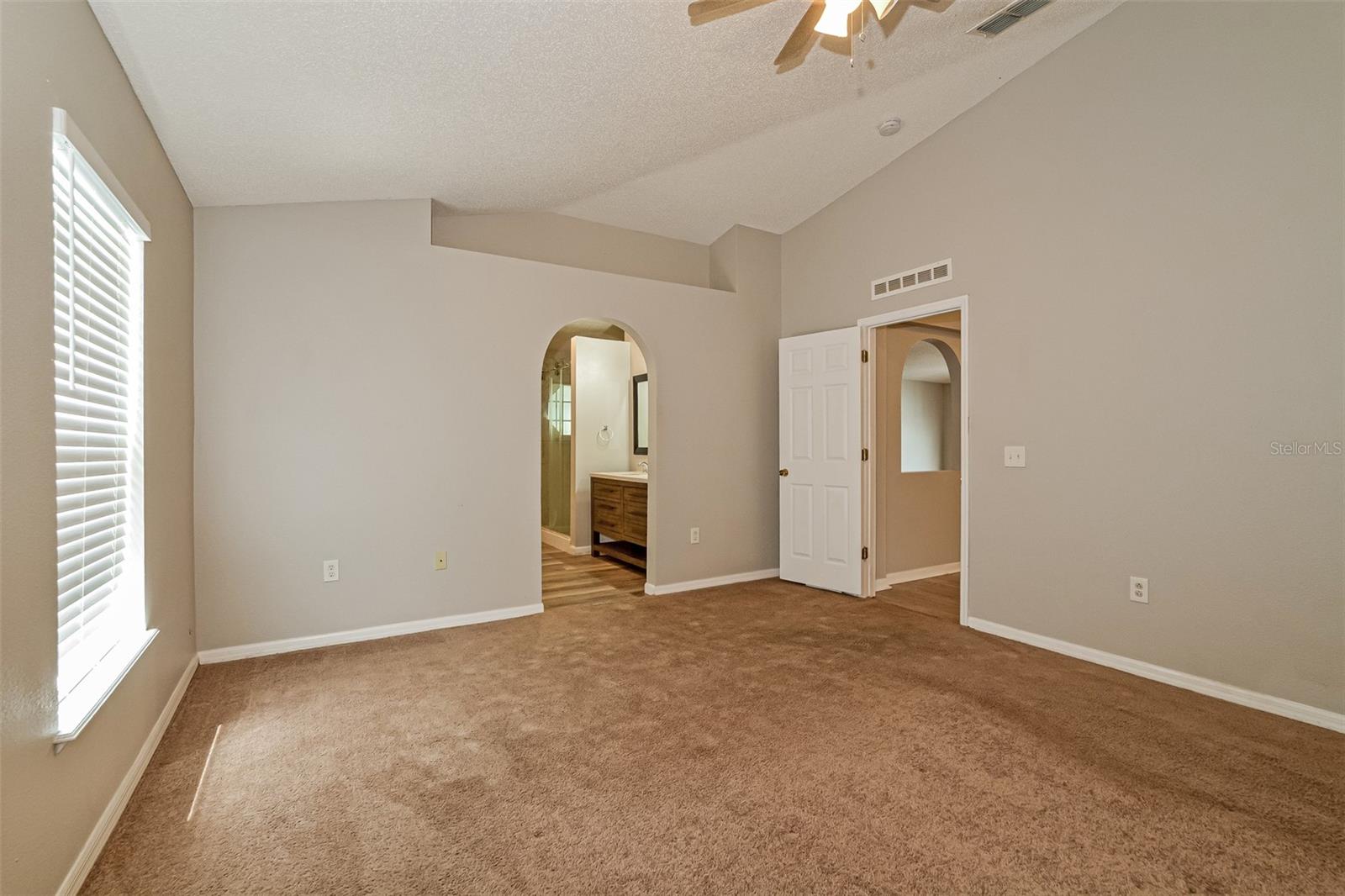 207 Ronaldale Ave Property Photo 12
