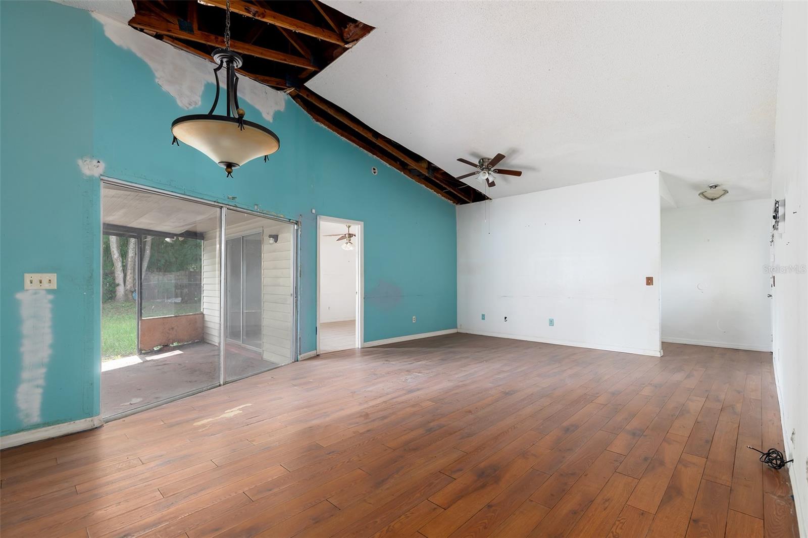 7348 Grand Ave Property Photo 5