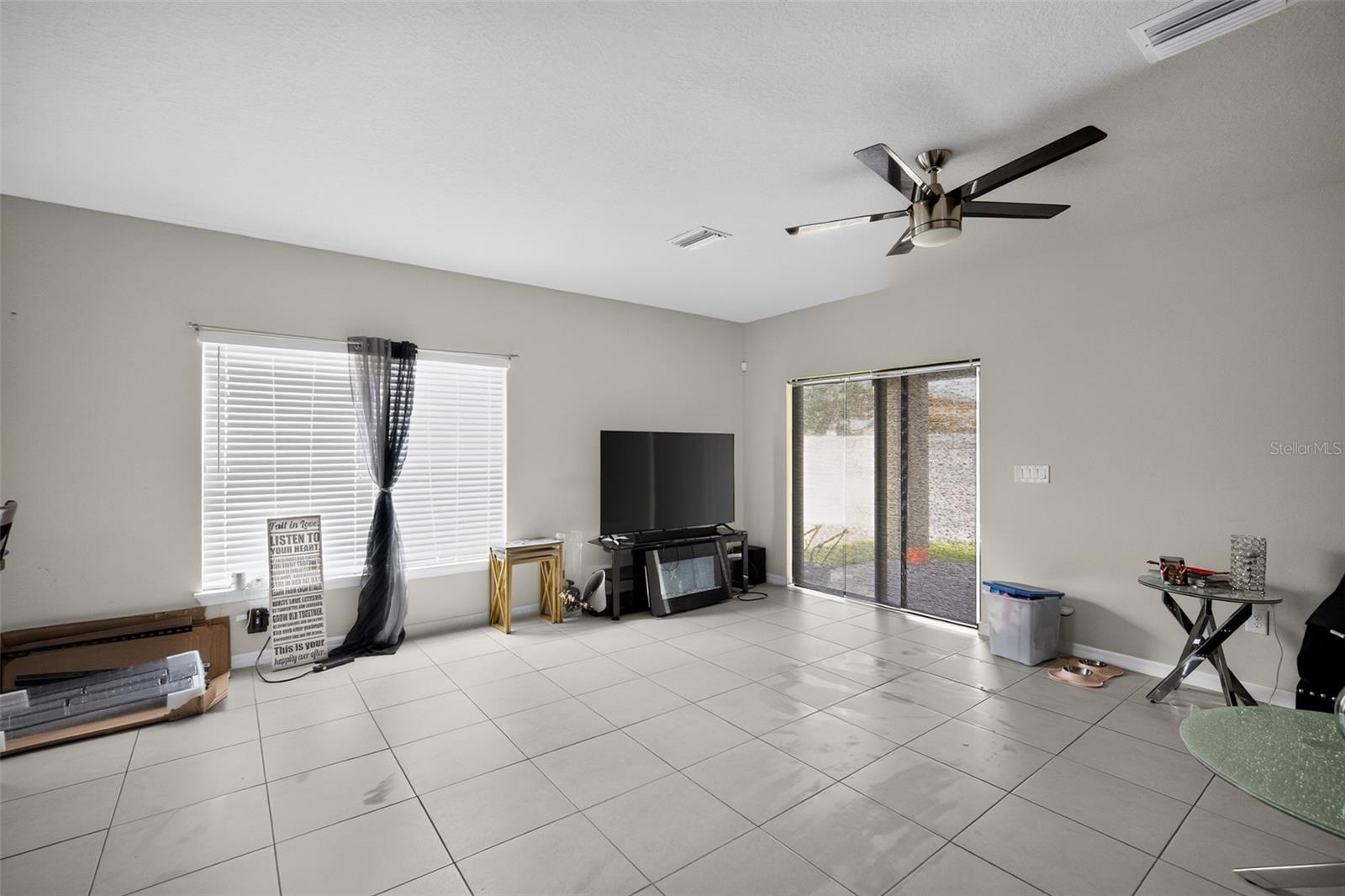 11202 Carrick Stone St Property Photo 3