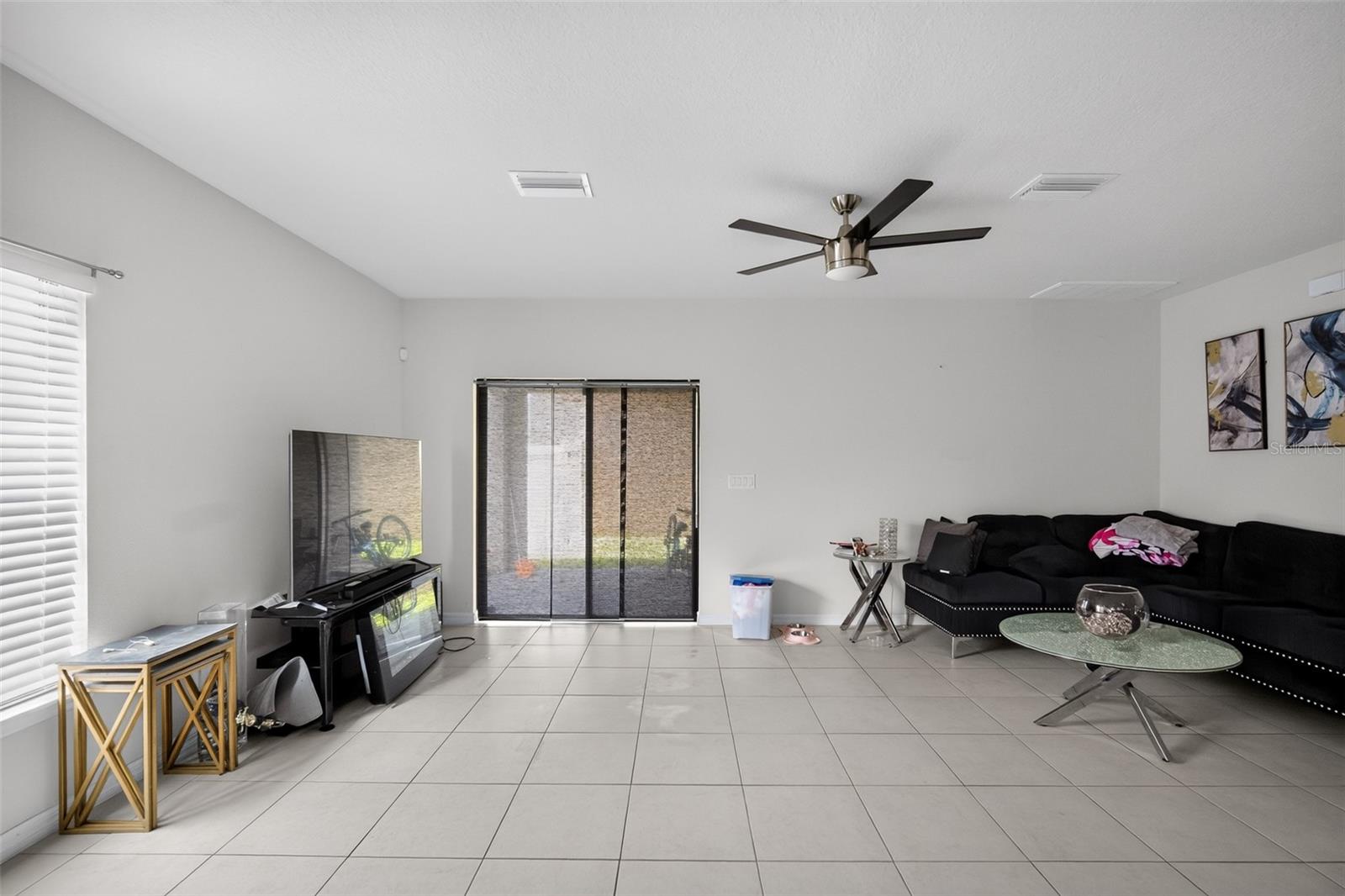 11202 Carrick Stone St Property Photo 4
