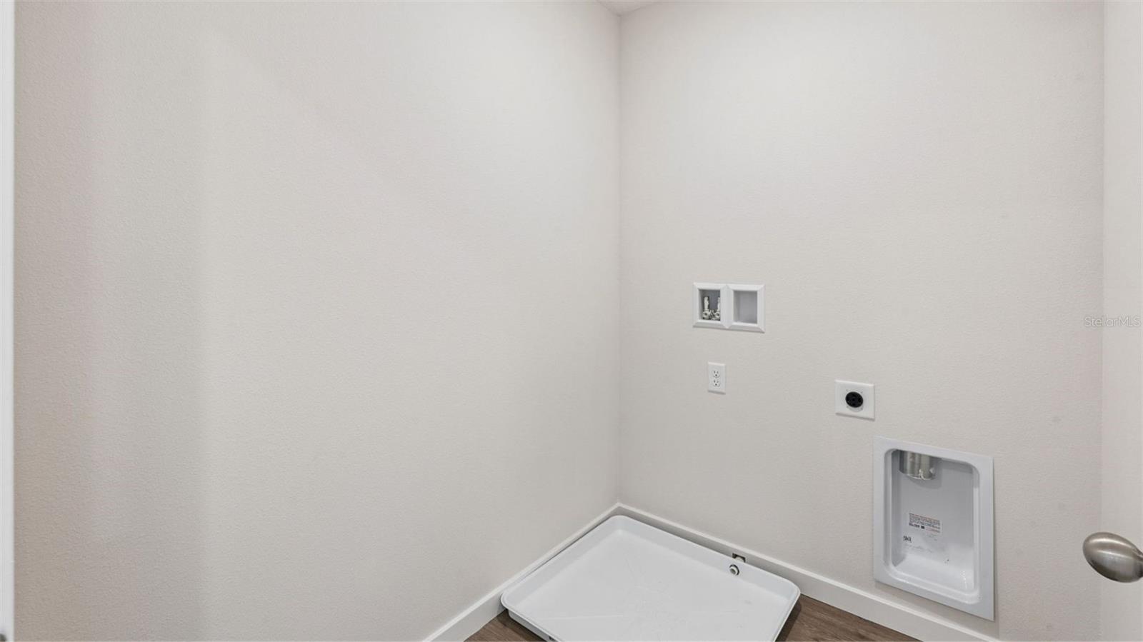 2243 Rita Ln Property Photo 12
