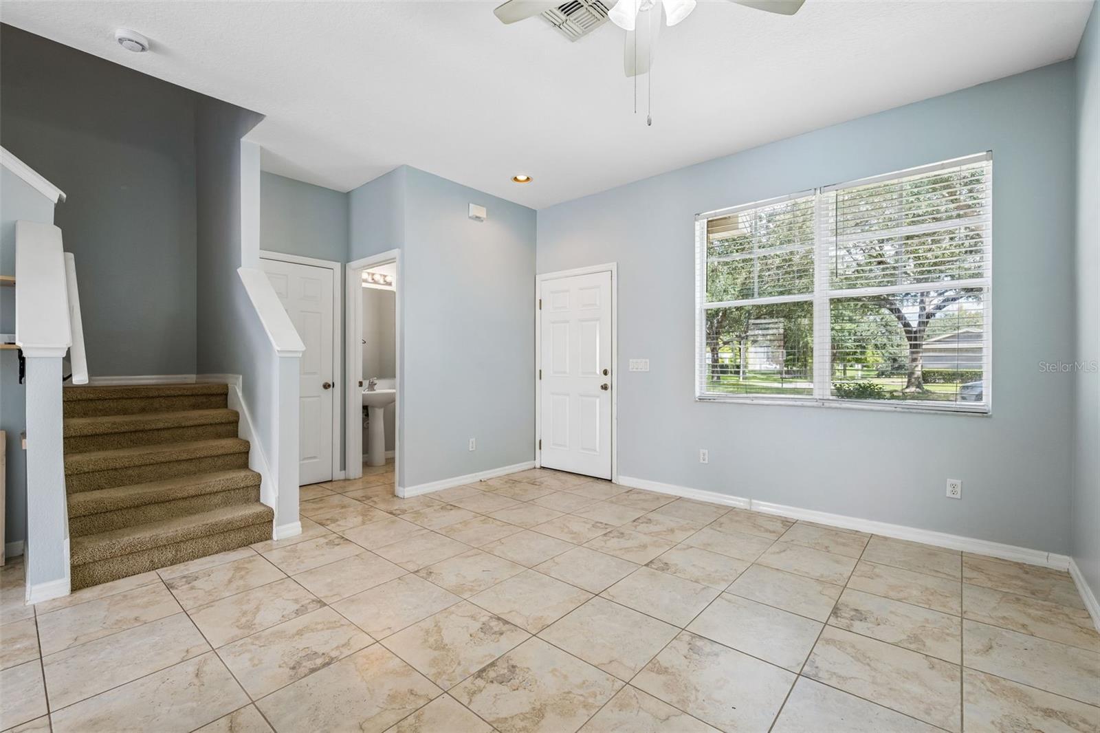 12740 Langstaff Dr Property Photo 6