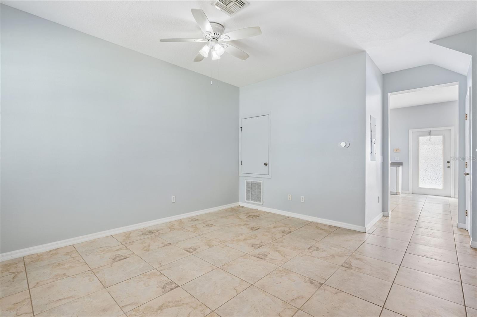 12740 Langstaff Dr Property Photo 10