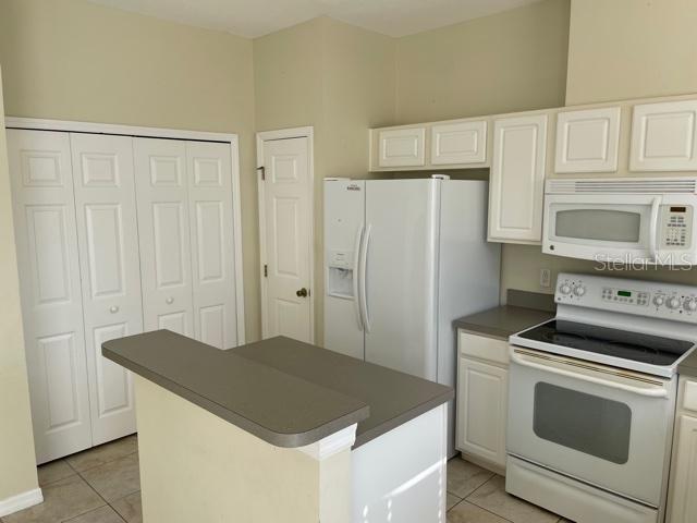 12740 Langstaff Dr Property Photo 11