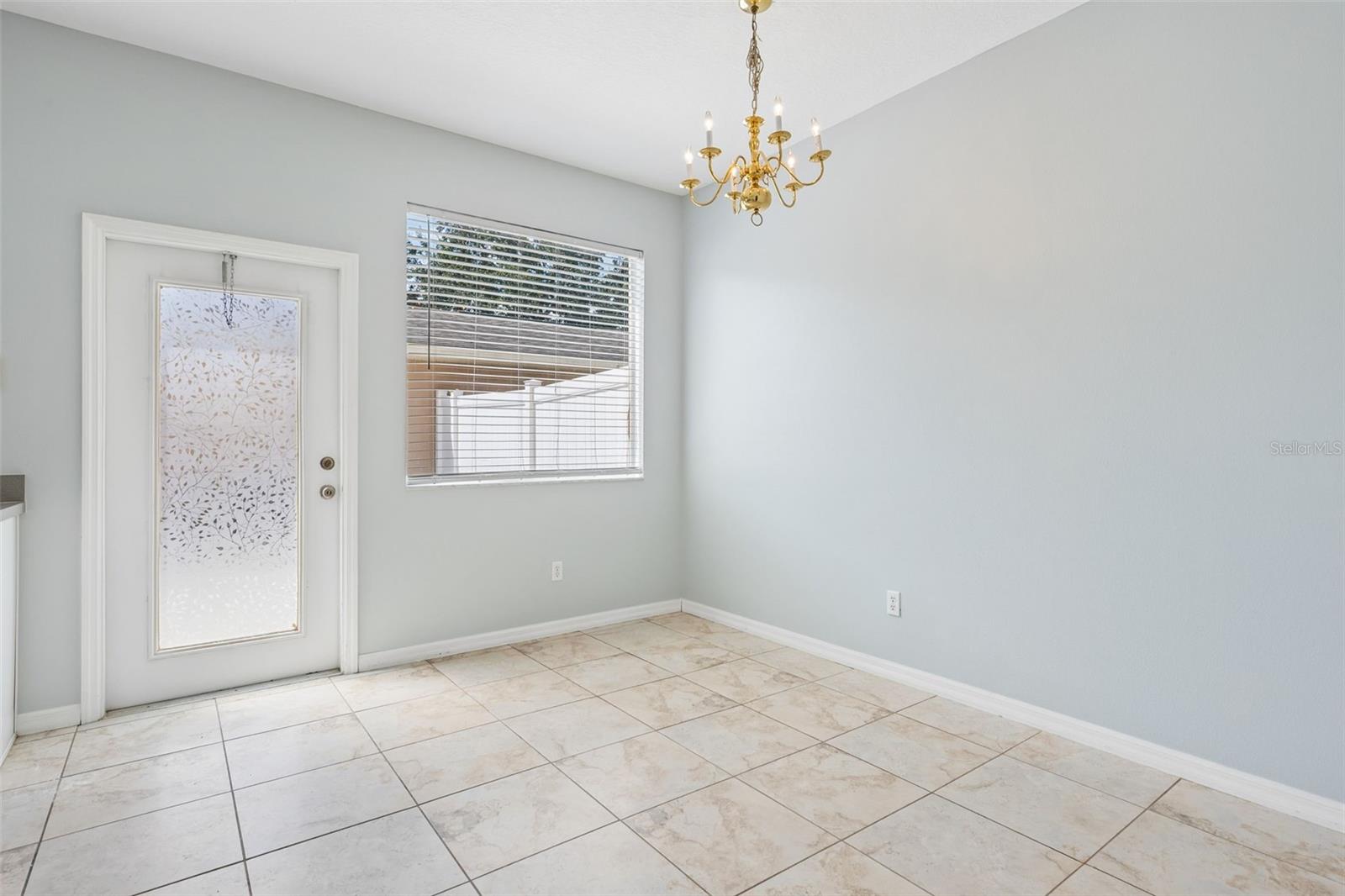 12740 Langstaff Dr Property Photo 17