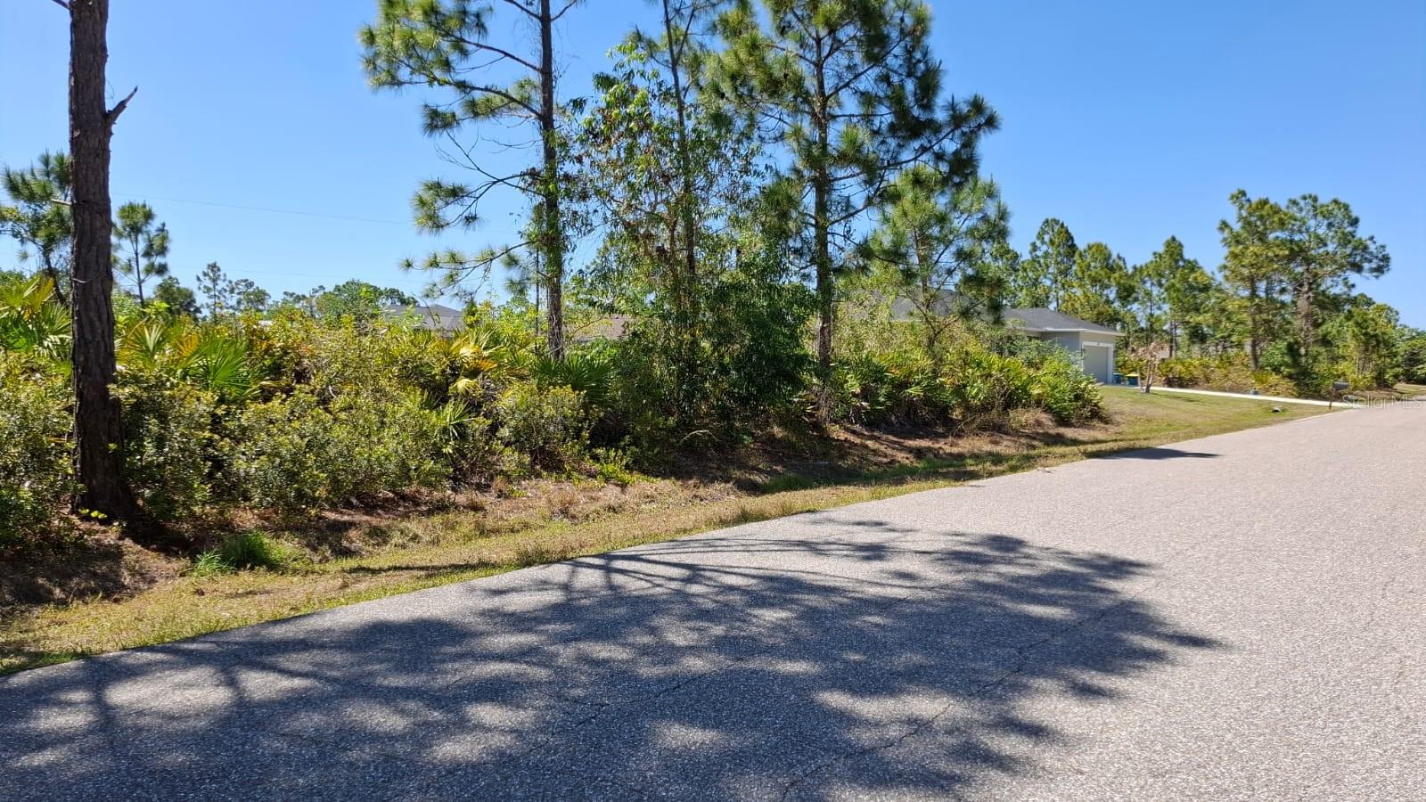 5541 Gulfport Ter Property Photo 2