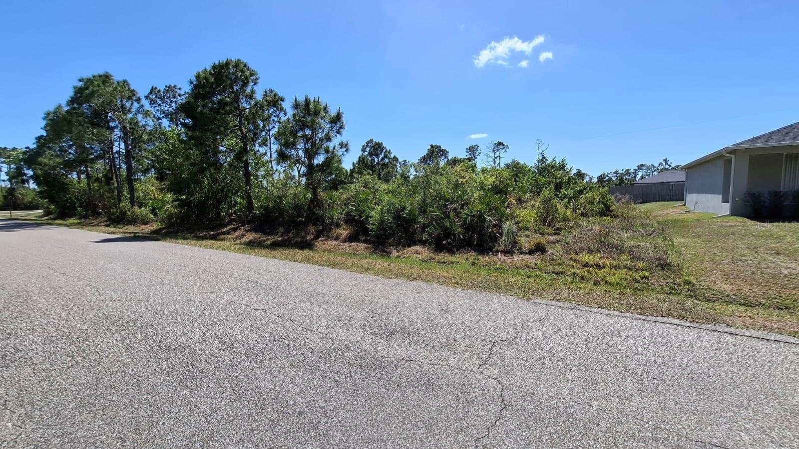 5541 Gulfport Ter Property Photo 4
