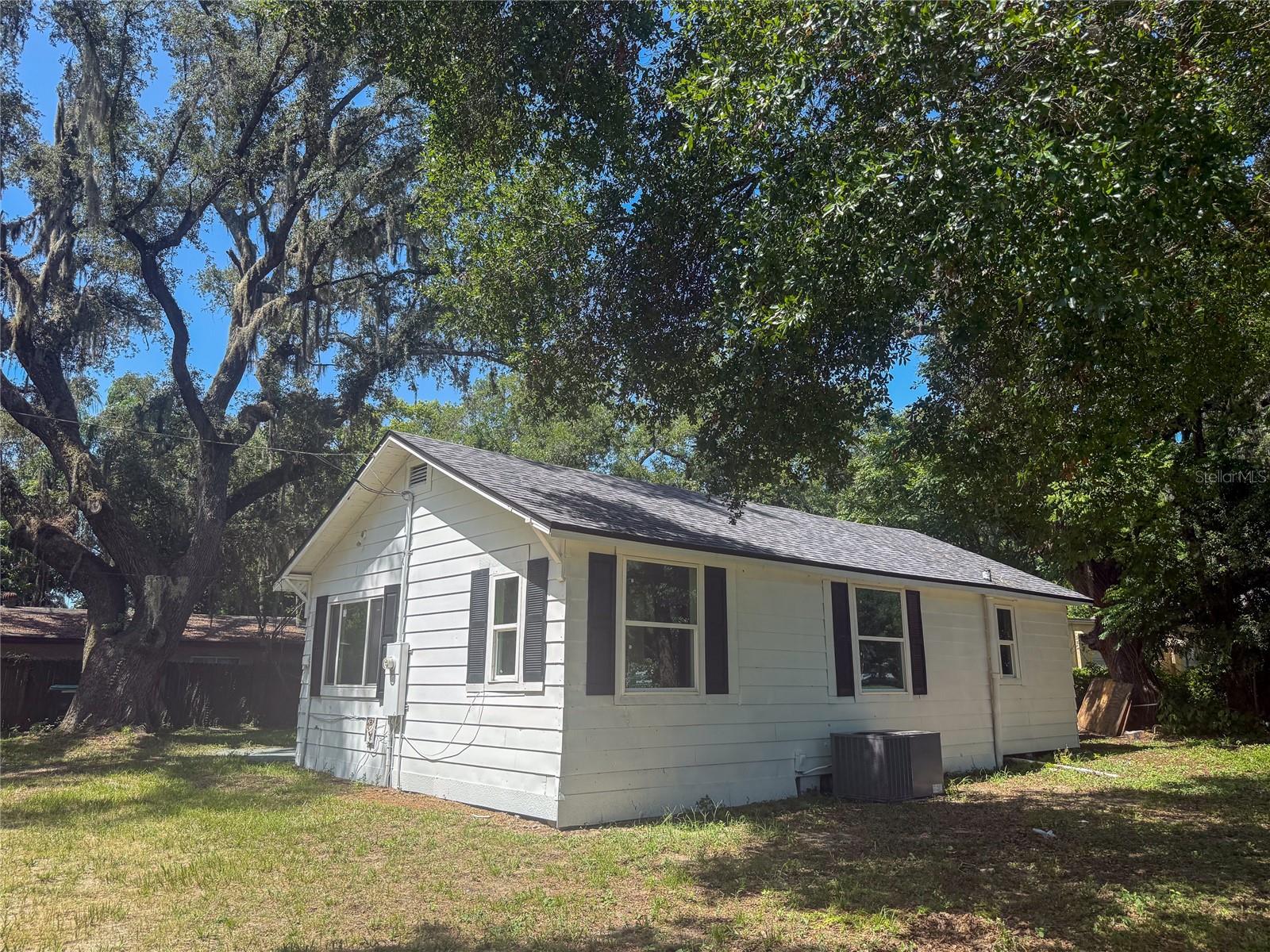 1002 Tilden Ave Property Photo 7